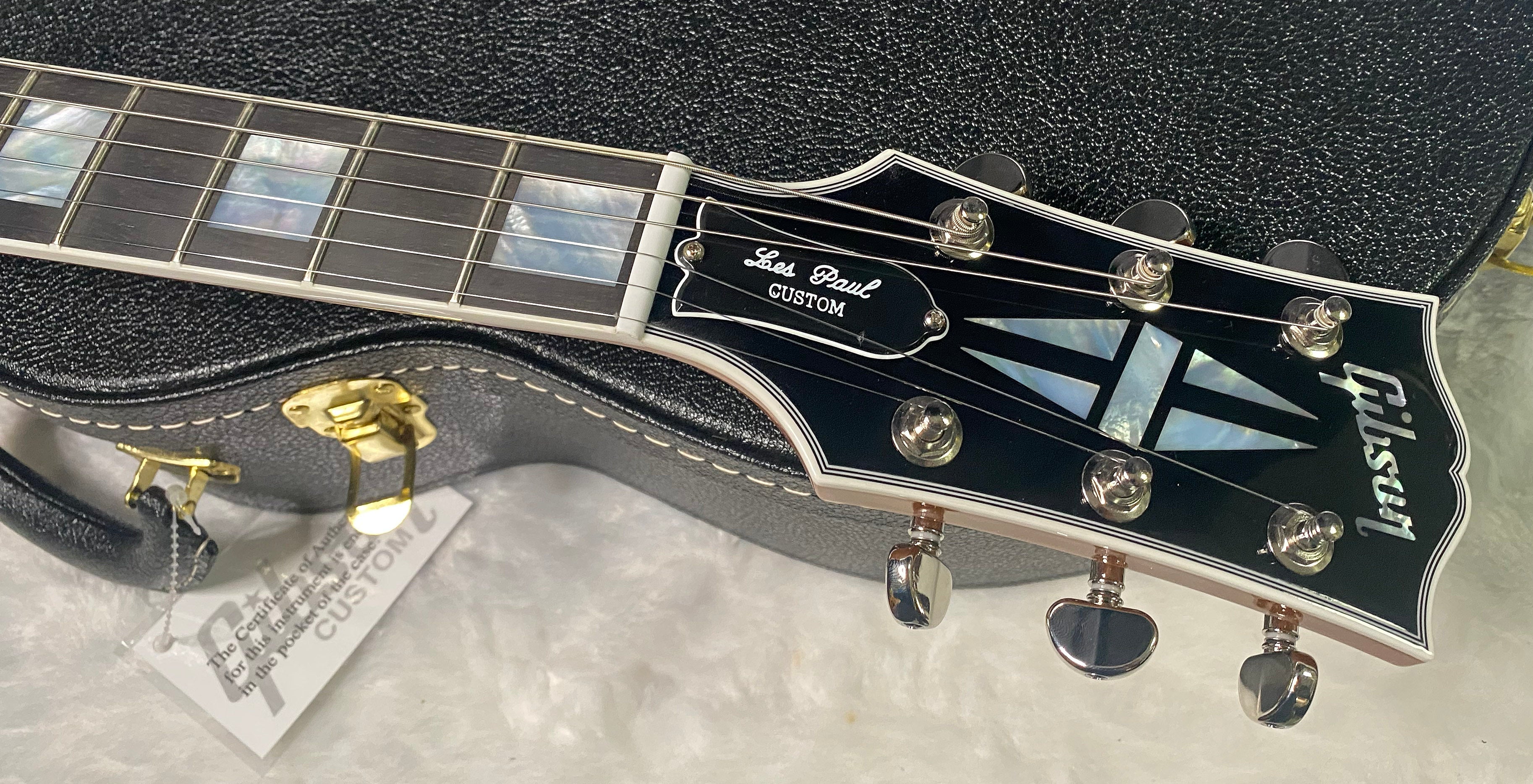 NEW! Gibson Dealer Select Custom Shop Les Paul Custom AAA Figured Flame Top - Transparent Black / Natural Back - Authorized Dealer - 8.8 lbs - G06805