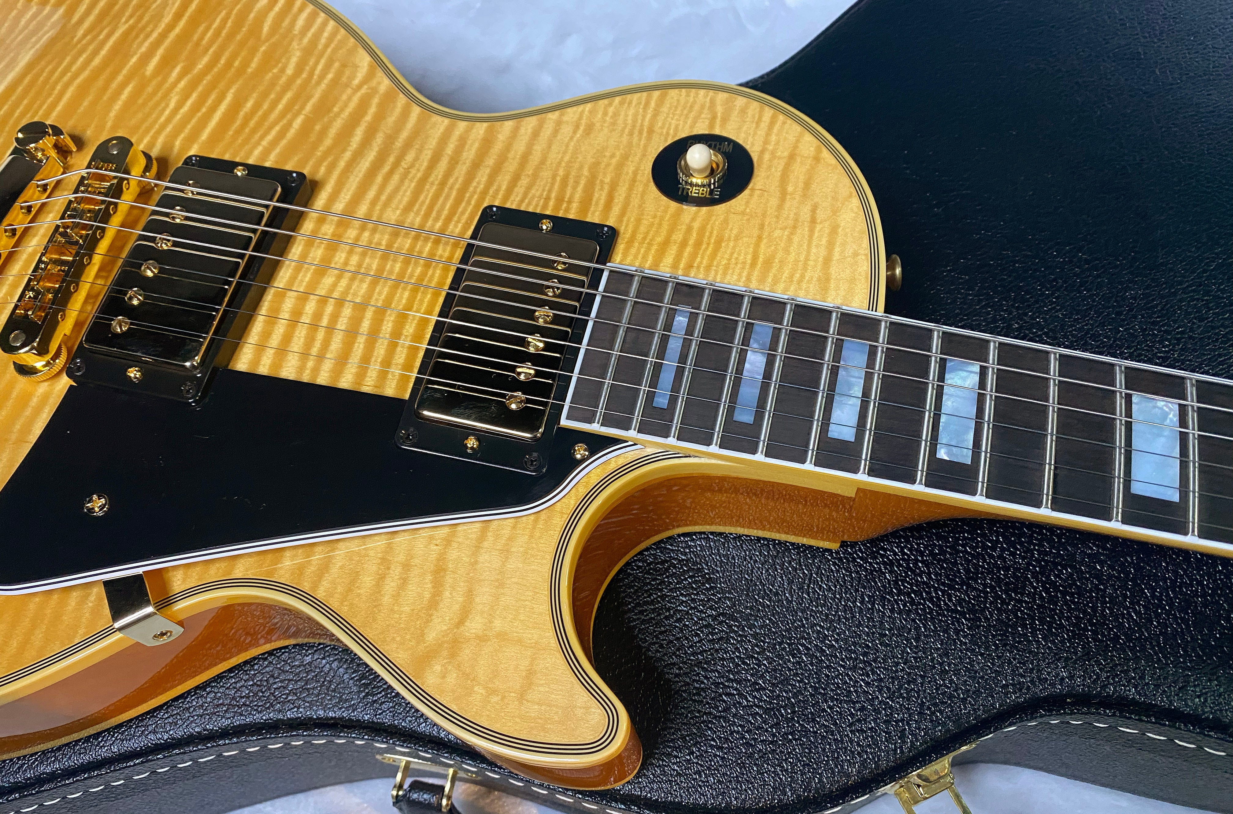 NEW! Gibson Dealer Select Custom Shop Les Paul Custom - Wild AAA Figured Flame Top - Antique Natural - Authorized Dealer - 8.6 lbs - G06813