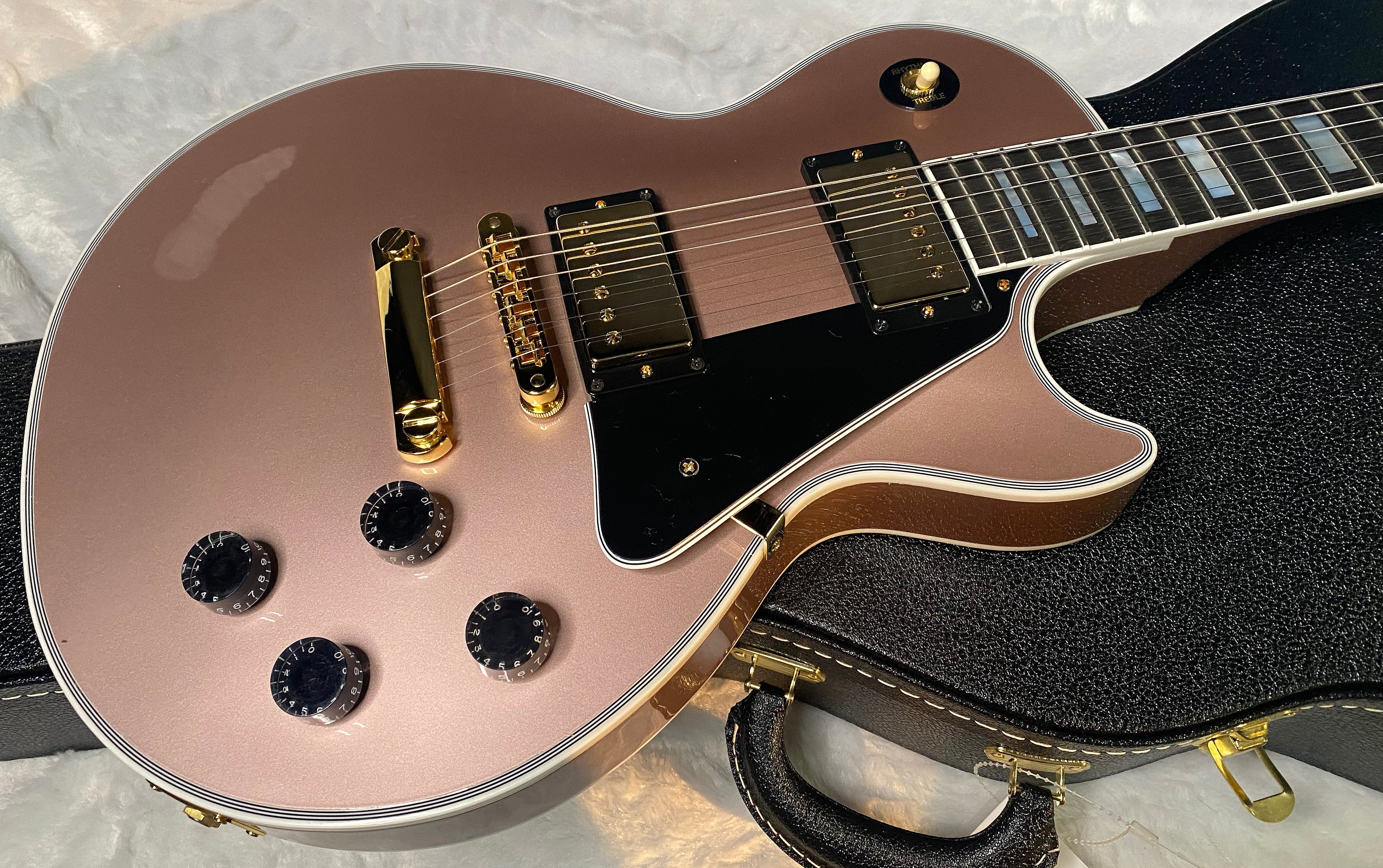 NEW! Gibson Dealer Select Custom Shop Les Paul Custom - Rose Gold - Authorized Dealer - Only 9.5 lbs - G06808
