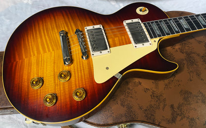 NEW ! Gibson Custom Shop 1959 Les Paul - Tri Burst VOS Finish - Authorized Dealer - Hand Picked Curly Maple Flame Top - MONSTER TOP - 8.2 lbs - G06801