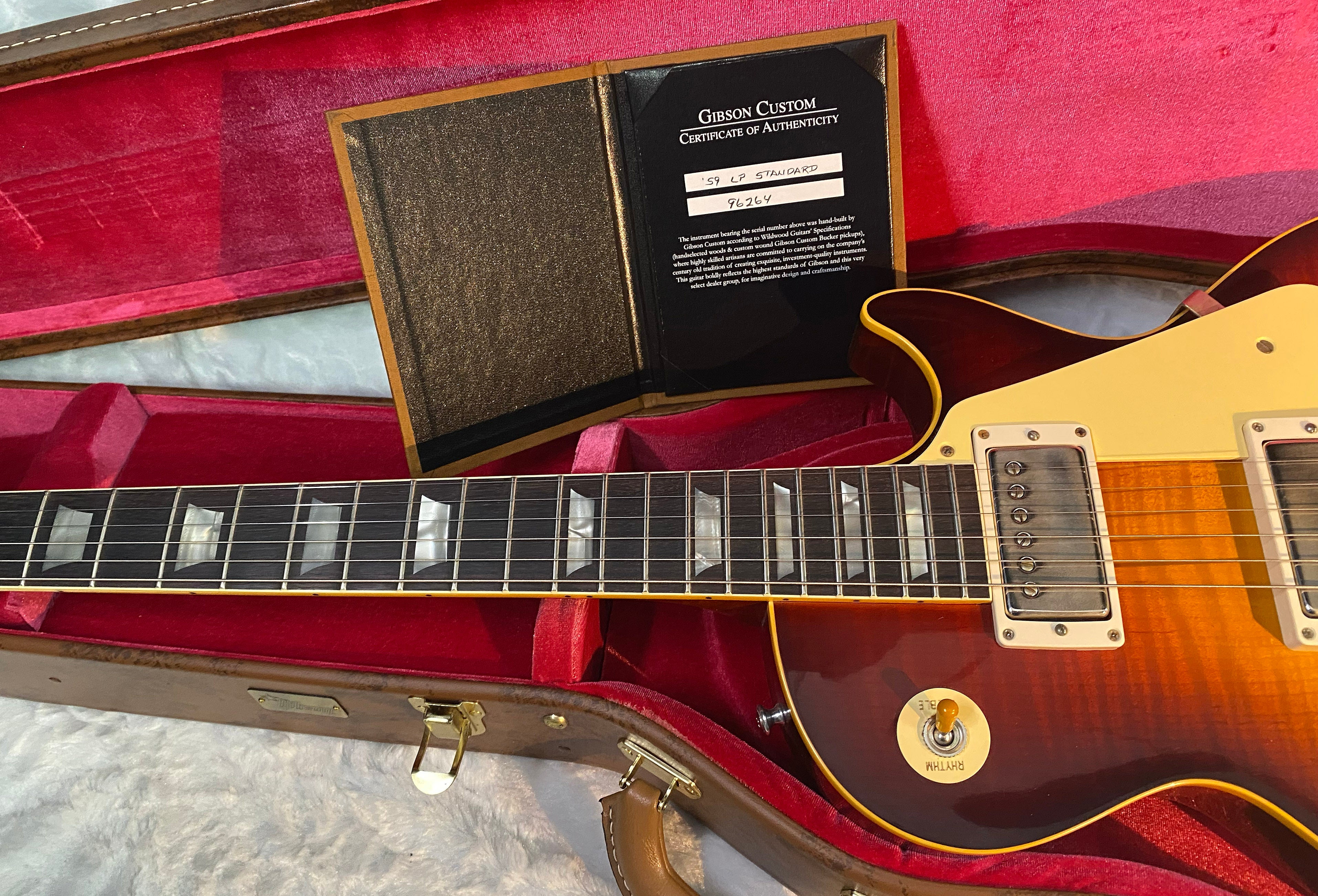 NEW ! Gibson Custom Shop 1959 Les Paul - Tri Burst VOS Finish - Authorized Dealer - Hand Picked Curly Maple Flame Top - MONSTER TOP - 8.2 lbs - G06801