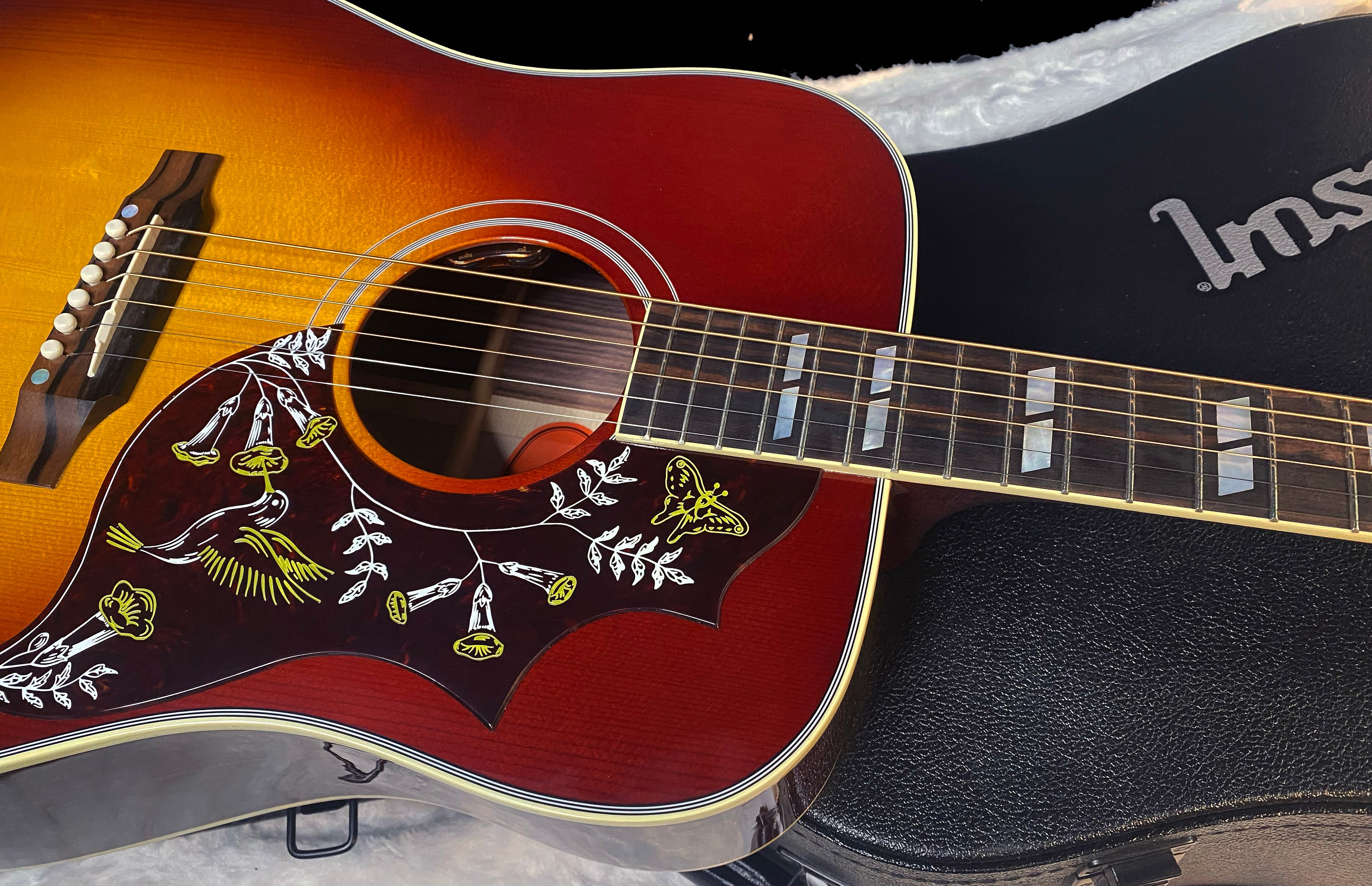 NEW! Gibson Custom Shop Hummingbird Rosewood 3-Piece Back Acoustic-Electric Guitar - Rosewood Burst - 5.1 lbs - Authorized Dealer! G06881