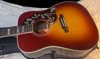 NEW! Gibson Custom Shop Hummingbird Rosewood 3-Piece Back Acoustic-Electric Guitar - Rosewood Burst - 5.1 lbs - Authorized Dealer! G06881