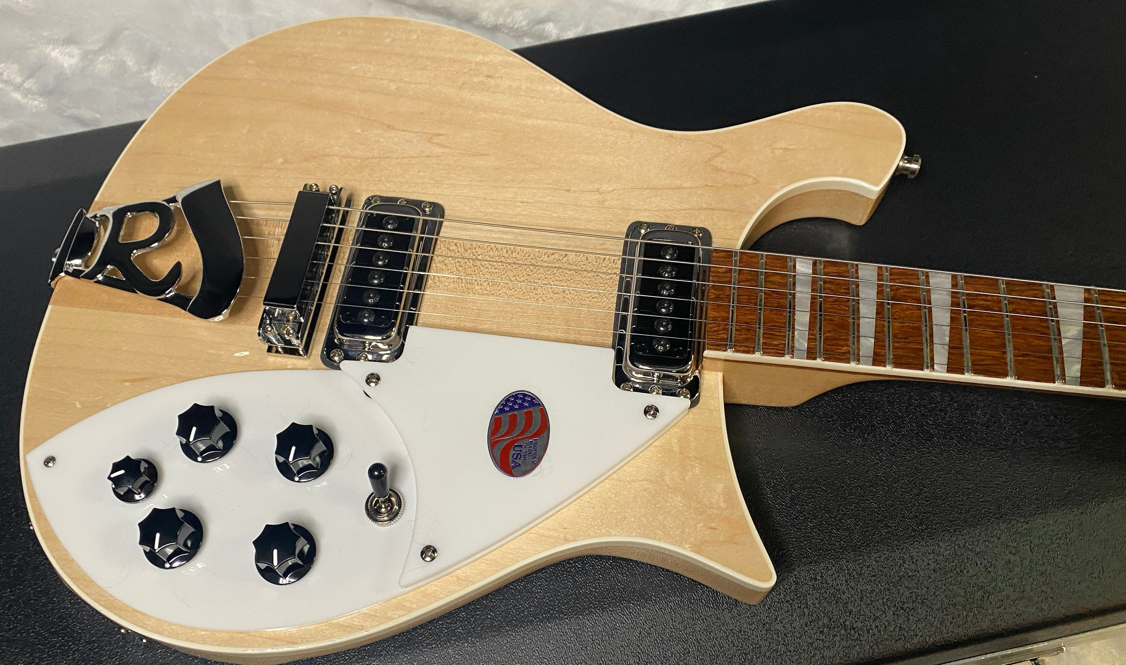 NEW Rickenbacker 620 Fire Glo MG Mapleglo - Authorized Dealer - In-Stock! 7.75 lbs -G06868