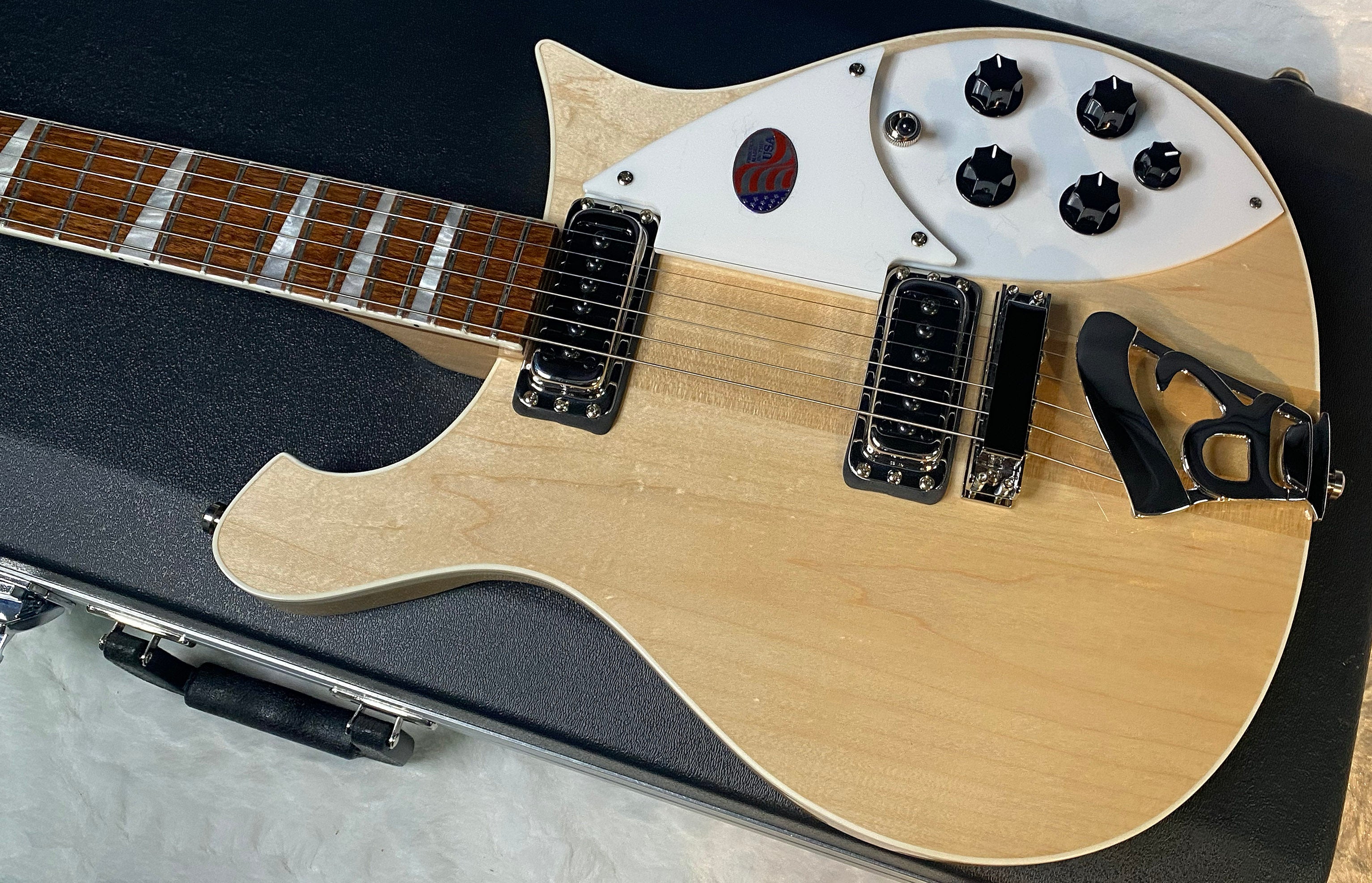 NEW Rickenbacker 620 Fire Glo MG Mapleglo - Authorized Dealer - In-Stock! 7.75 lbs -G06868