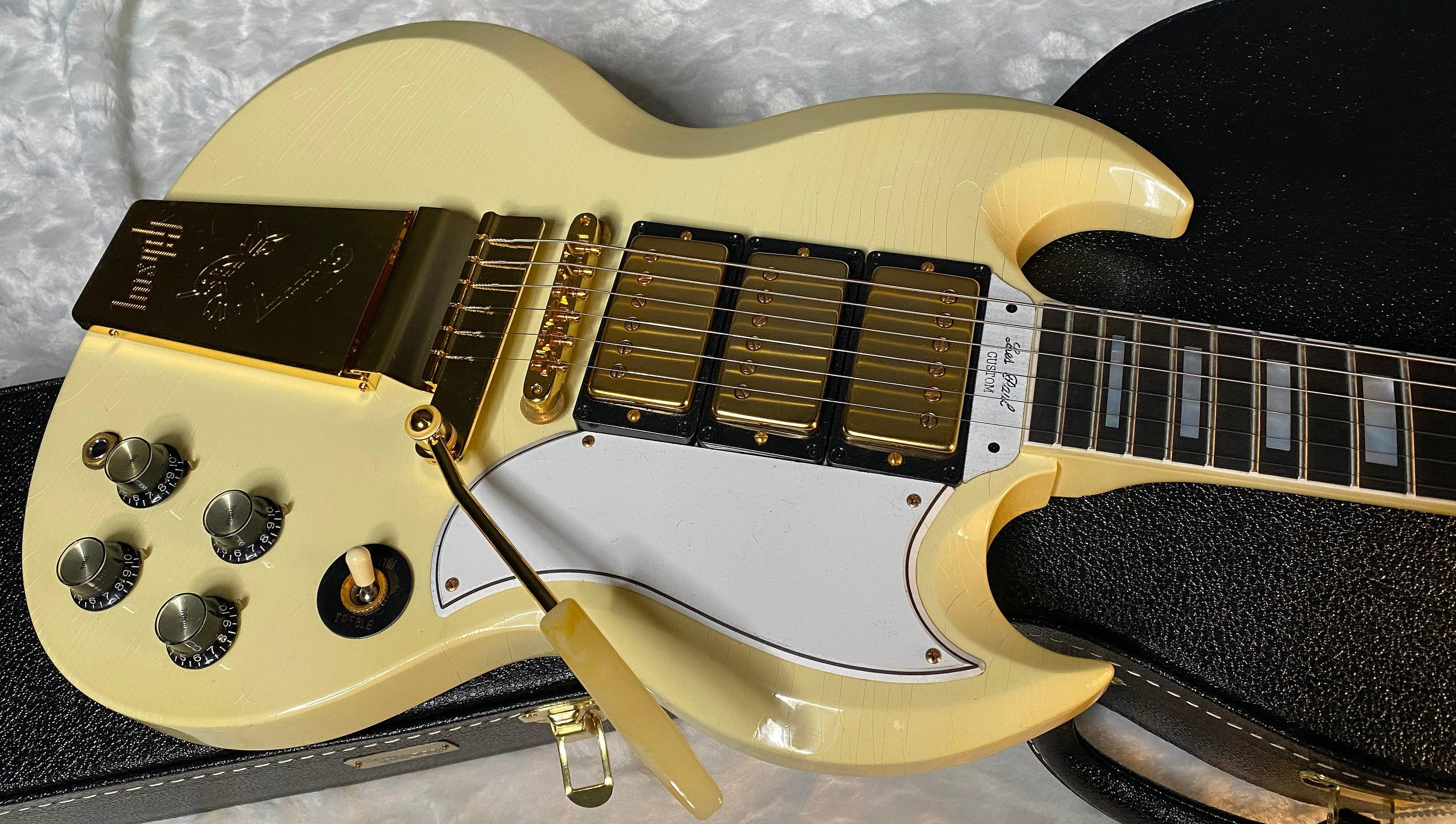 NEW! Gibson SG Standard '63 Custom Reissue Murphy Lab Ultra Light Aged with Maestro Vibrola 3 Pick-Up - Authorized Dealer - G06144