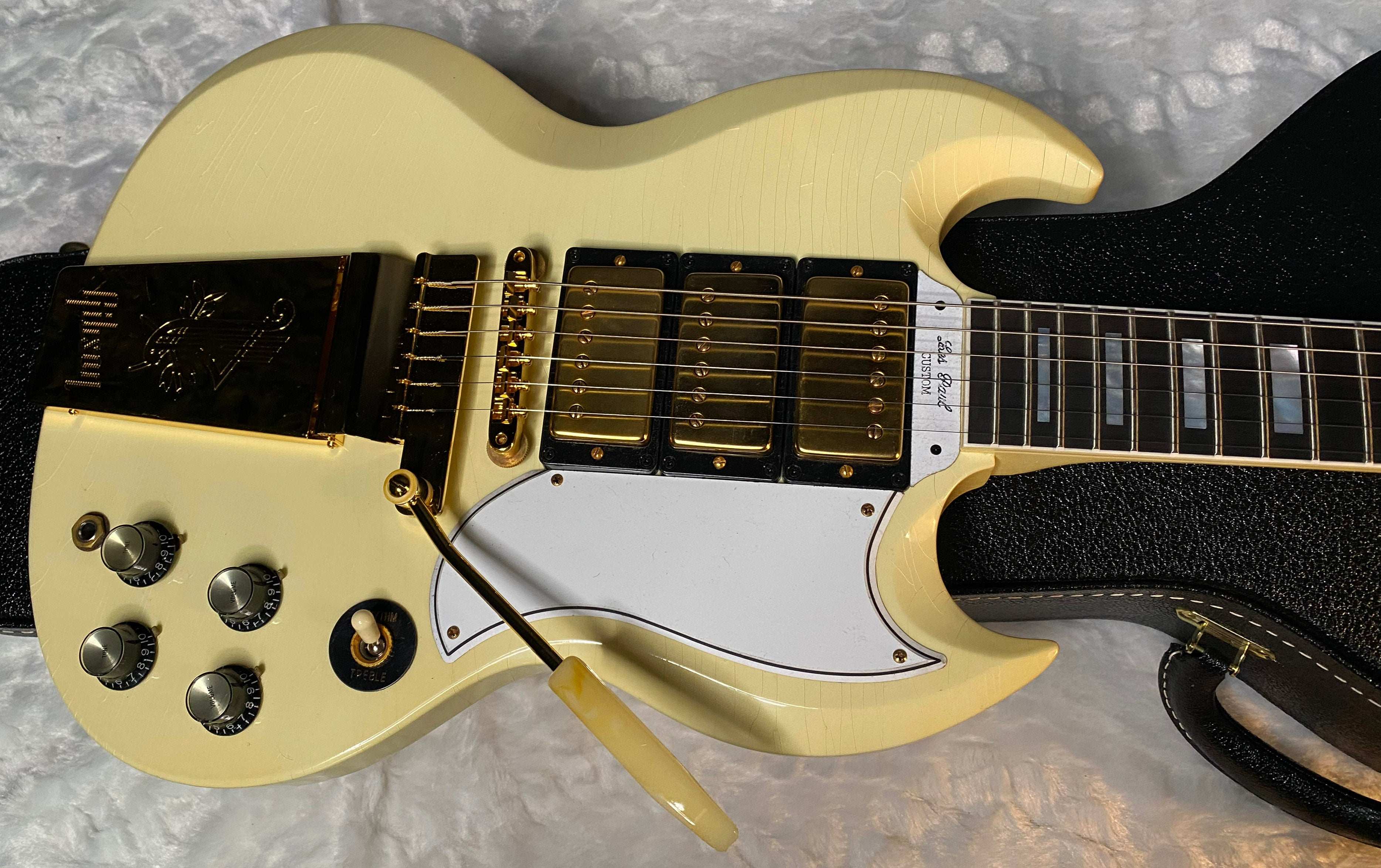 NEW! Gibson SG Standard '63 Custom Reissue Murphy Lab Ultra Light Aged with Maestro Vibrola 3 Pick-Up - Authorized Dealer - G06144