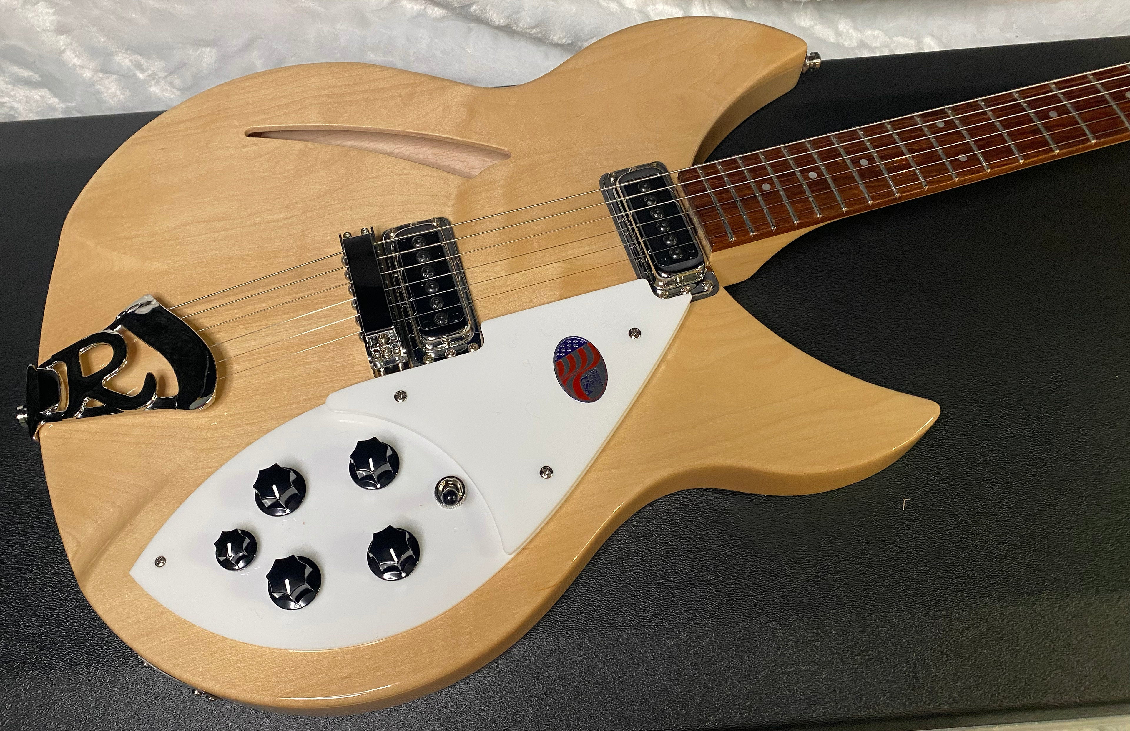 NEW! Rickenbacker 330 Maple Glo MG - Semi Hollow Electric Guitar - Flamed Maple Back! - Authorized Dealer - 7.5 lbs - G06834