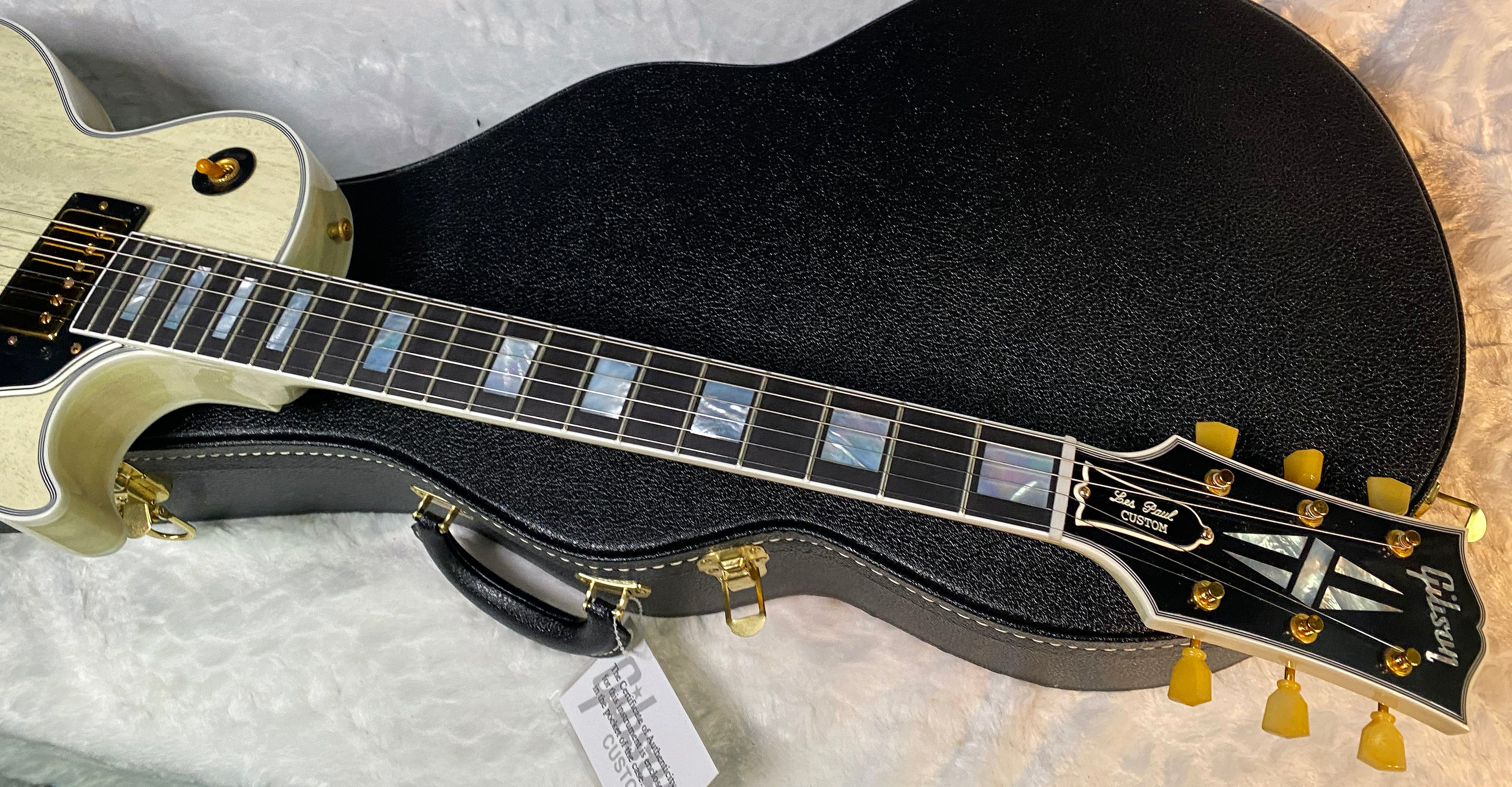 NEW! Gibson Les Paul Custom 1957 Reissue Murphy Lab Ultra Light Aged - Custom Ordered in TV White - Custom Shop - 8.9 lbs - Authorized Dealer - G06811