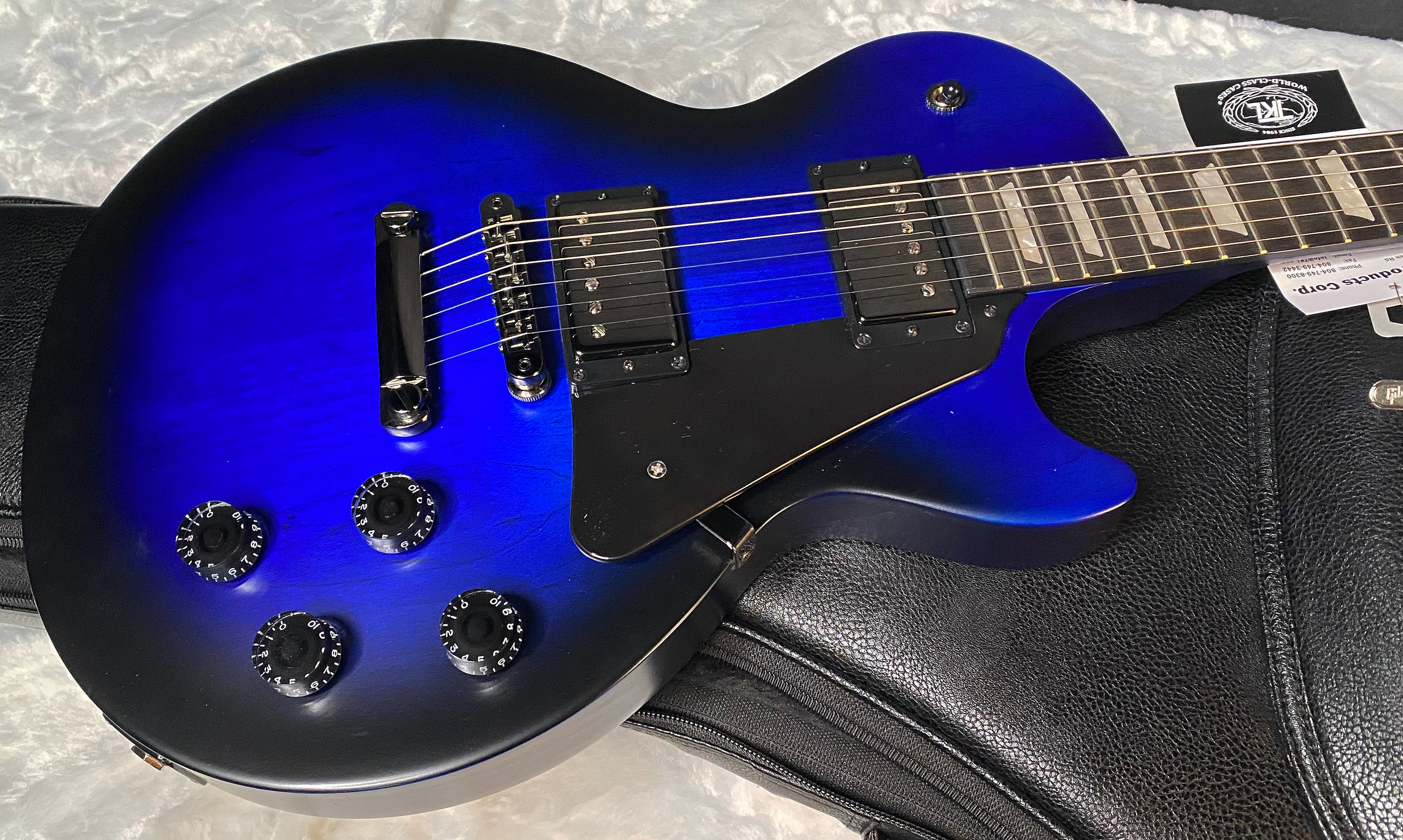 NEW ! Gibson Les Paul Studio Modern, Manhattan Midnight Satin - Limited Edition - 7.8 lbs - Authorized Dealer - G06147