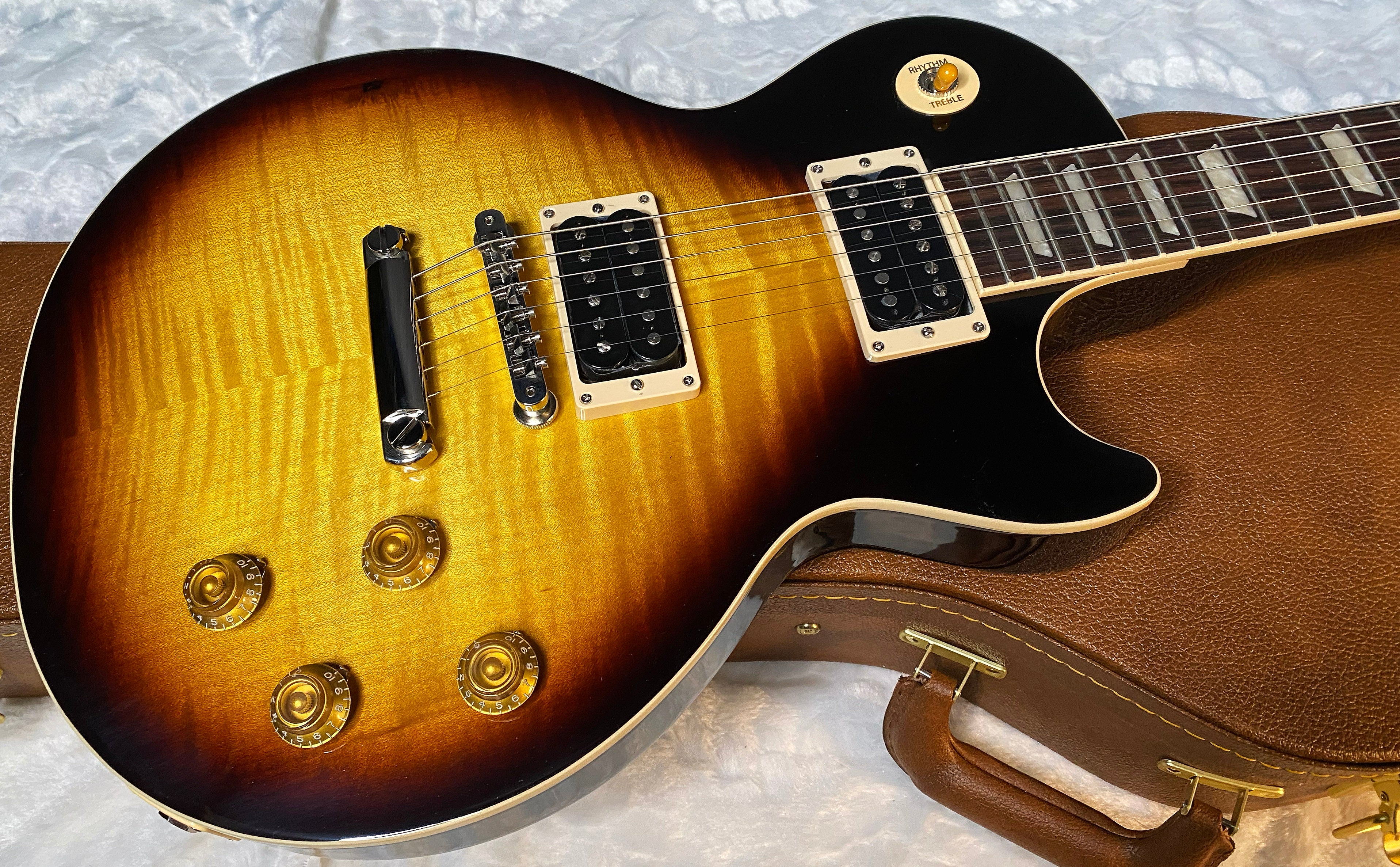 NEW ! Gibson Slash Les Paul Standard - November Burst - Only 8.45 lbs - Authorized Dealer - G06089