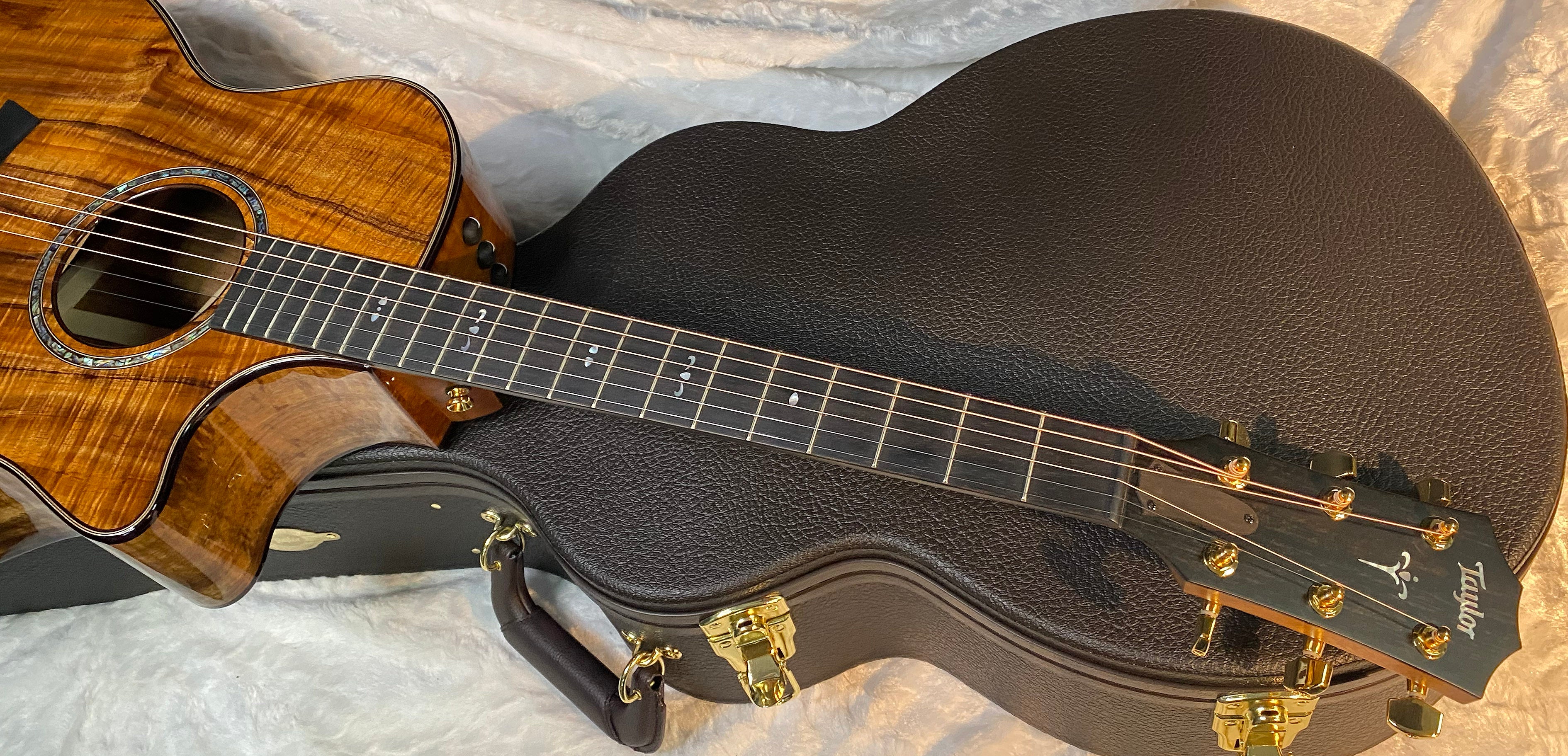 NEW! Taylor Custom 724ce Acoustic-Electric Guitar - Natural Gloss - AAAAA Hand Picked Koa - WOW! Authorized Dealer - G06840