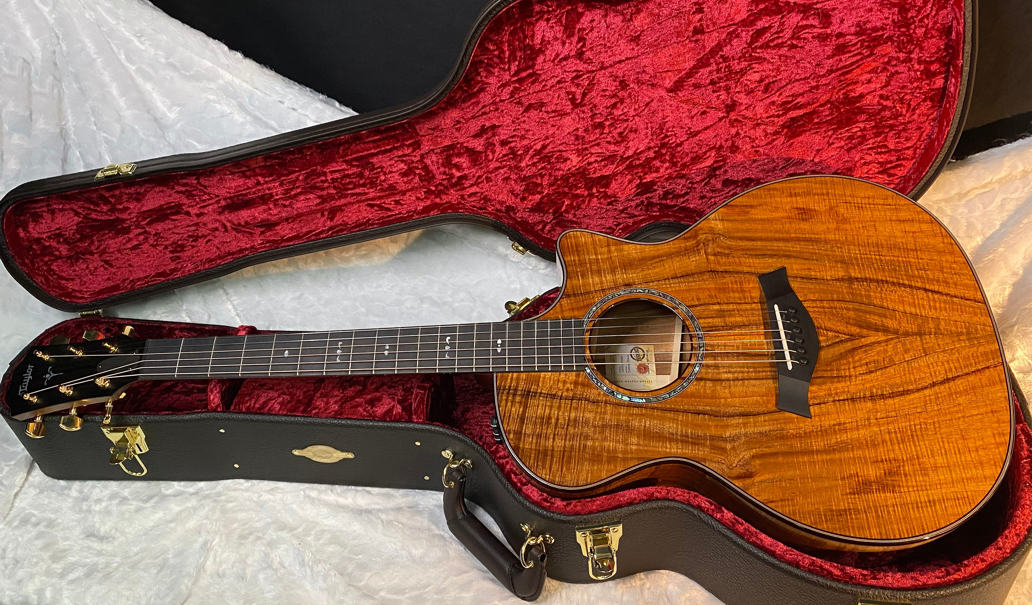 NEW! Taylor Custom 724ce Acoustic-Electric Guitar - Natural Gloss - AAAAA Hand Picked Koa - WOW! Authorized Dealer - G06840