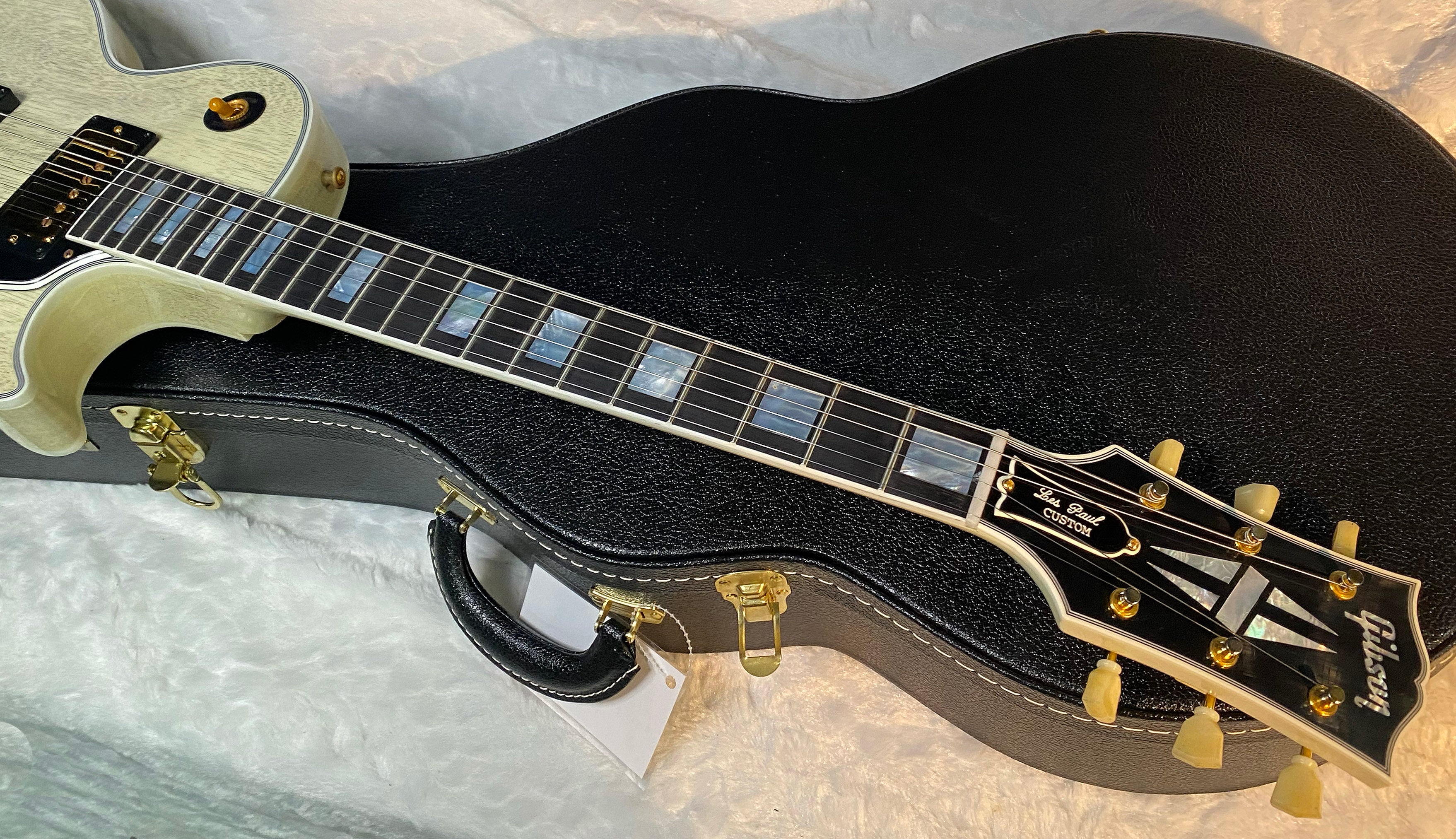 NEW! Gibson Les Paul Custom 1957 Reissue Murphy Lab Ultra Light Aged - Custom Ordered in TV White - Custom Shop - 8.9 lbs - Authorized Dealer - G06795
