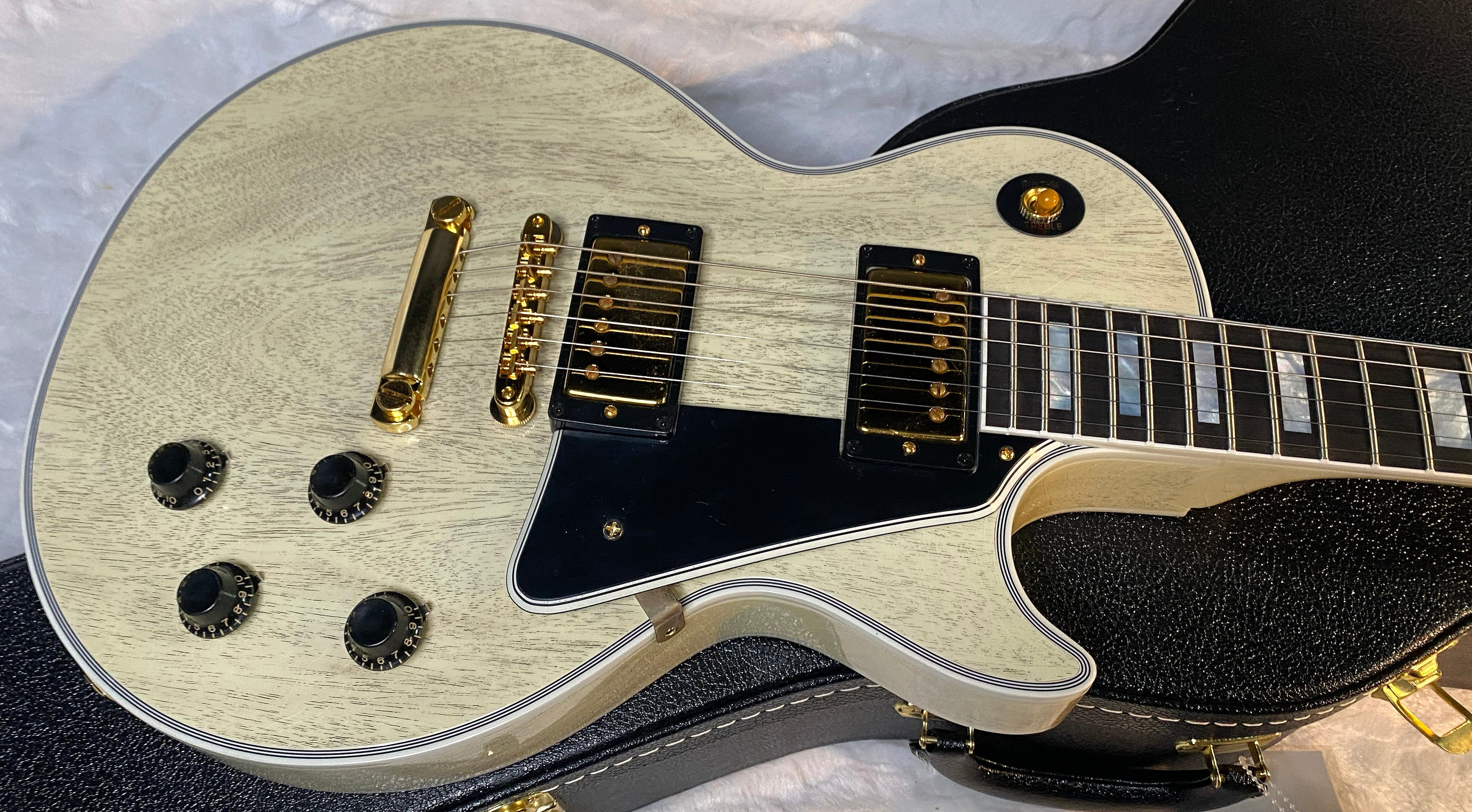 NEW! Gibson Les Paul Custom 1957 Reissue Murphy Lab Ultra Light Aged - Custom Ordered in TV White - Custom Shop - 8.5 lbs - Authorized Dealer - G06803