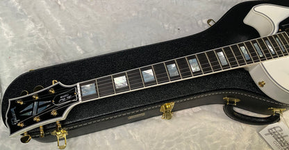 NEW! Gibson Les Paul Custom - Alpine White - Ebony Board - Authorized Dealer - 10.1 lbs - G06424