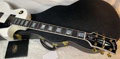 NEW! Gibson Les Paul Custom - Alpine White - Ebony Board - Authorized Dealer - 9.9 lbs - G06440