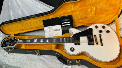 NEW! Gibson Les Paul Custom - Alpine White - Ebony Board - Authorized Dealer - 10 lbs - G06472