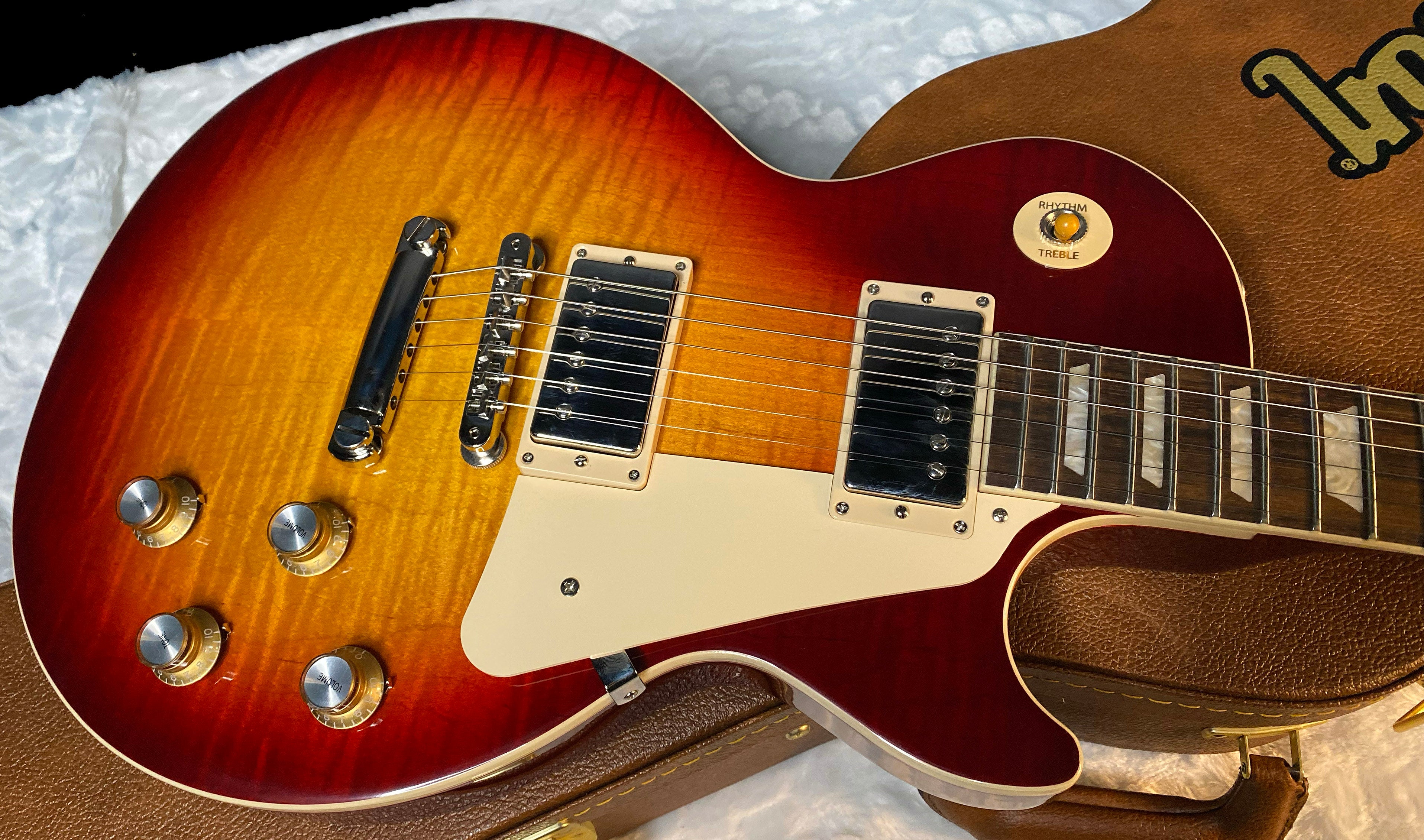 NEW! Gibson Les Paul 60's Standard - Dark Cherry Sunburst - Limited Edition - Authorized Dealer - AAA Flame Maple Top - 9.3lbs - G06102