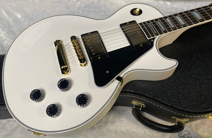 NEW! Gibson Les Paul Custom - Alpine White - Ebony Board - Authorized Dealer - Only 9.5 lbs - G06451