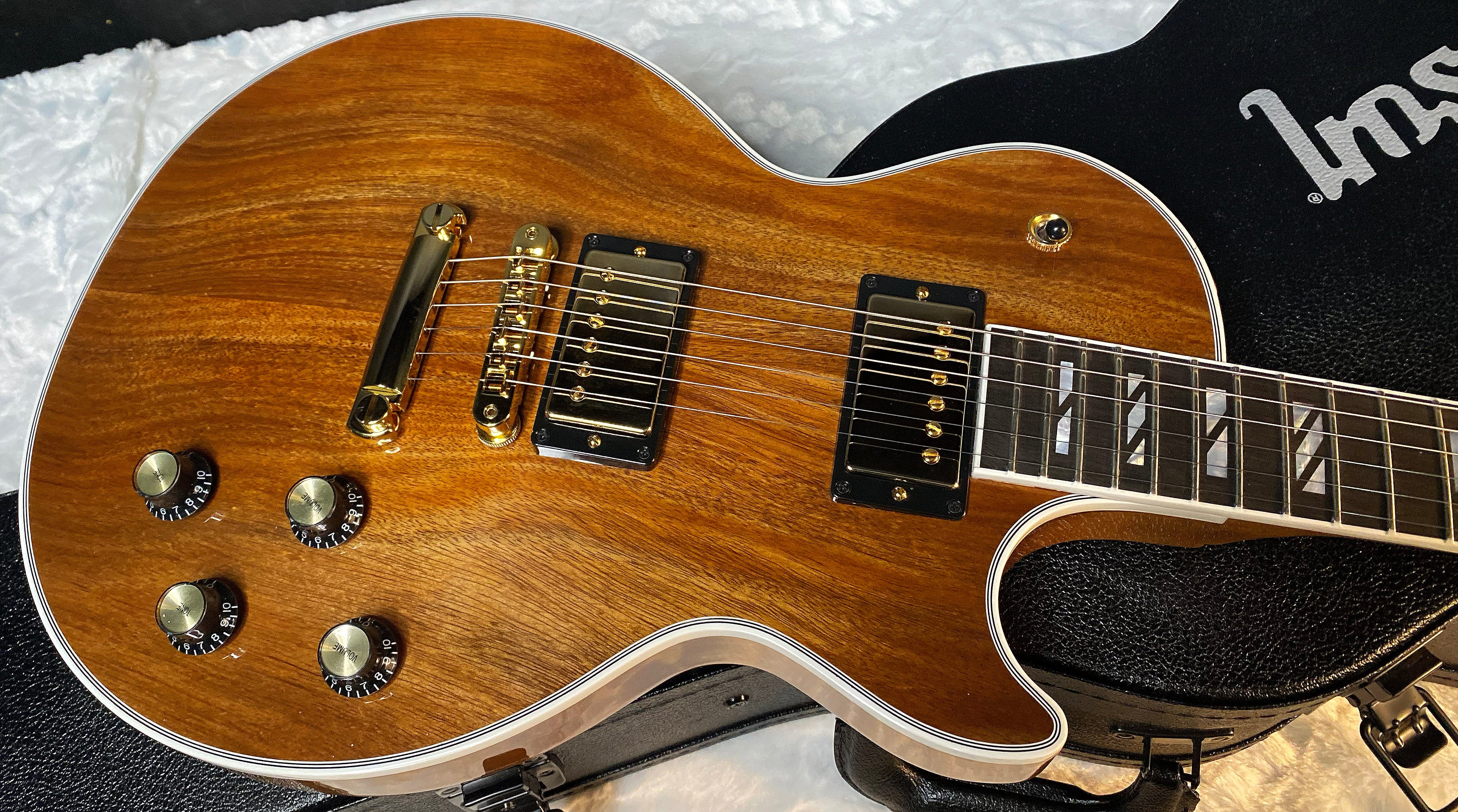 NEW ! Gibson Les Paul Supreme - Koa Top - Super Limited Edition - Authorized Dealer - Only 8.3 lbs - G06106
