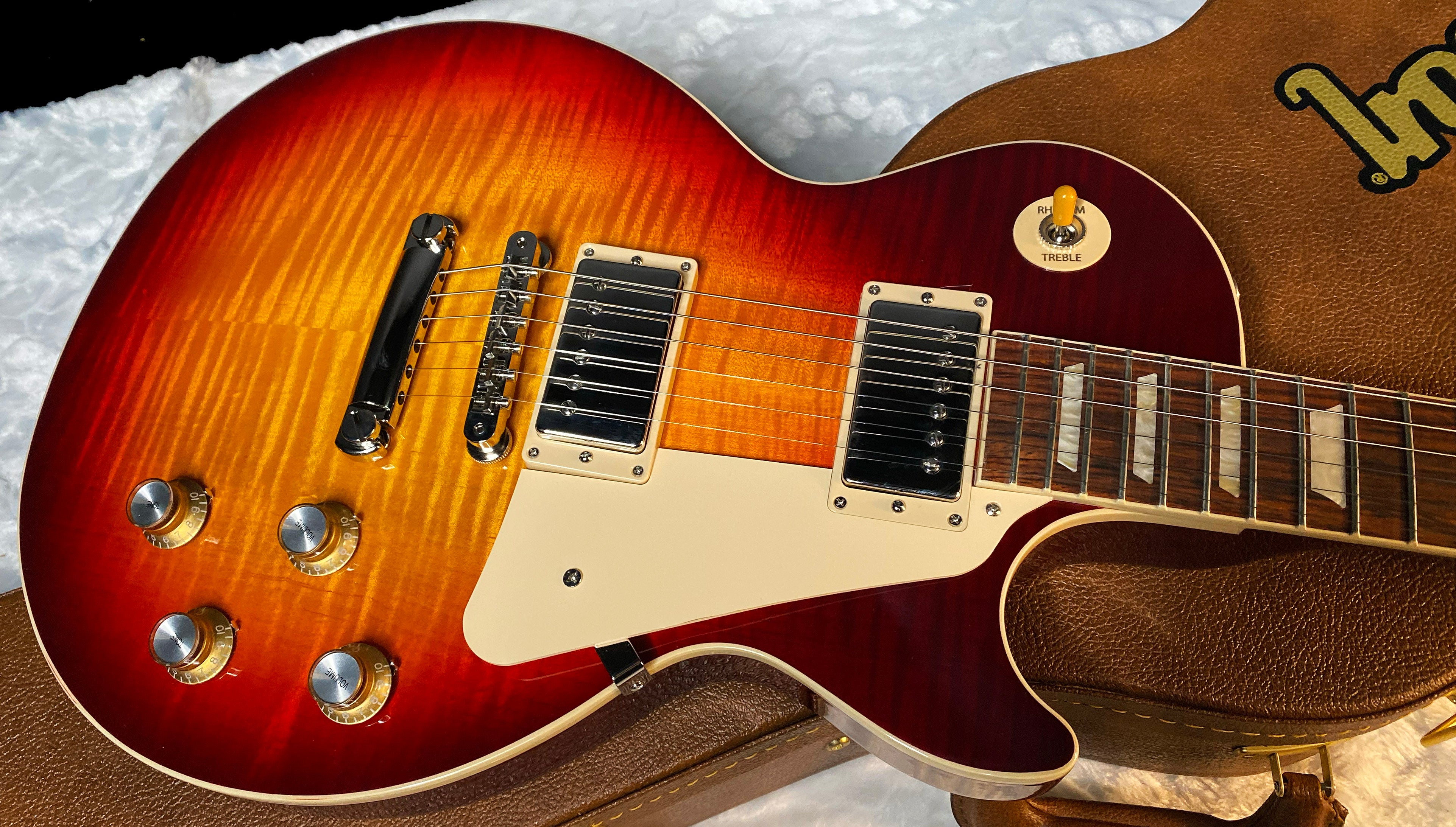 NEW! Gibson Les Paul 60's Standard - Dark Cherry Sunburst - Limited Edition - Authorized Dealer - AAA Flame Maple Top - 9.35lbs - G06104