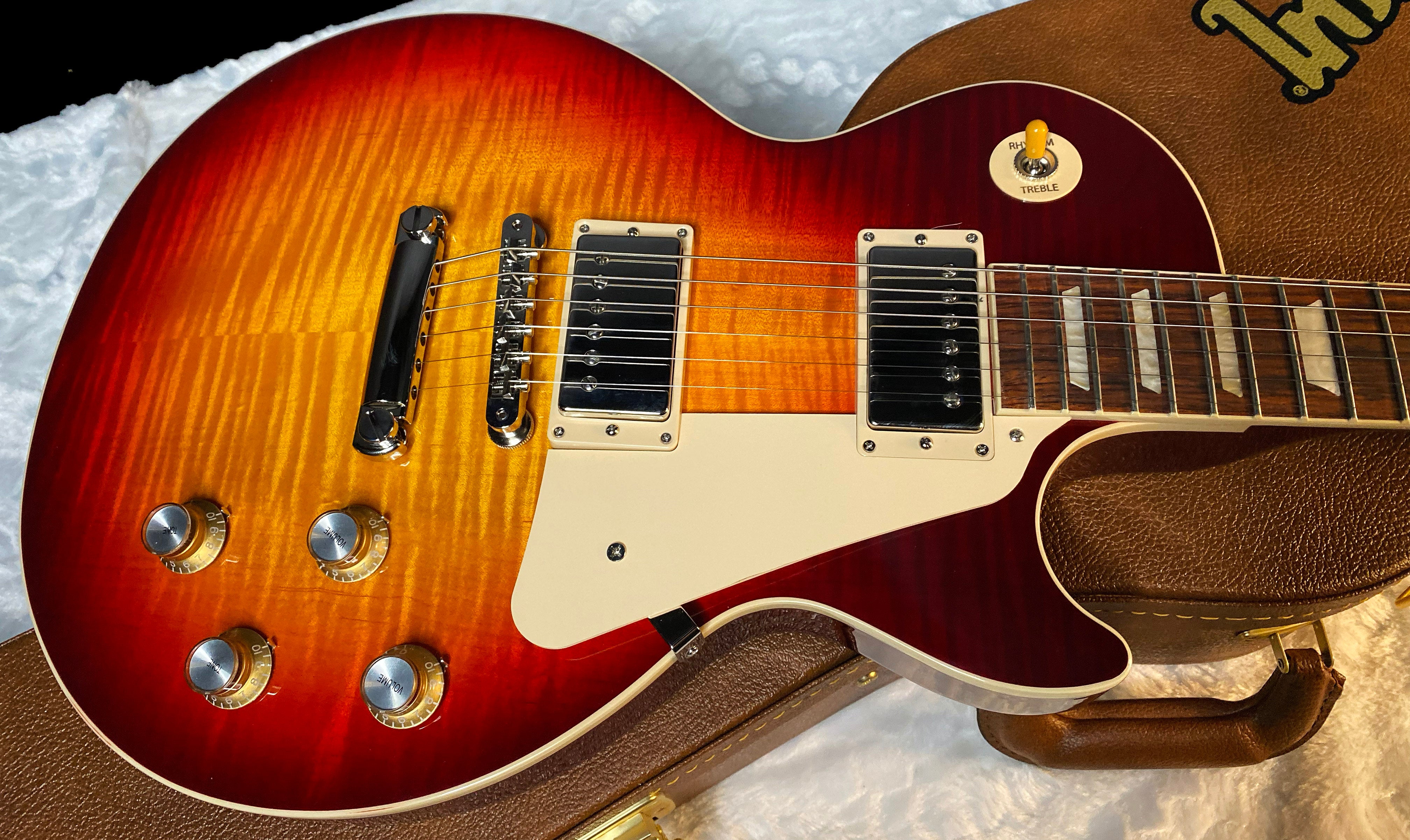 NEW! Gibson Les Paul 60's Standard - Dark Cherry Sunburst - Limited Edition - Authorized Dealer - AAA Flame Maple Top - 9.35lbs - G06104