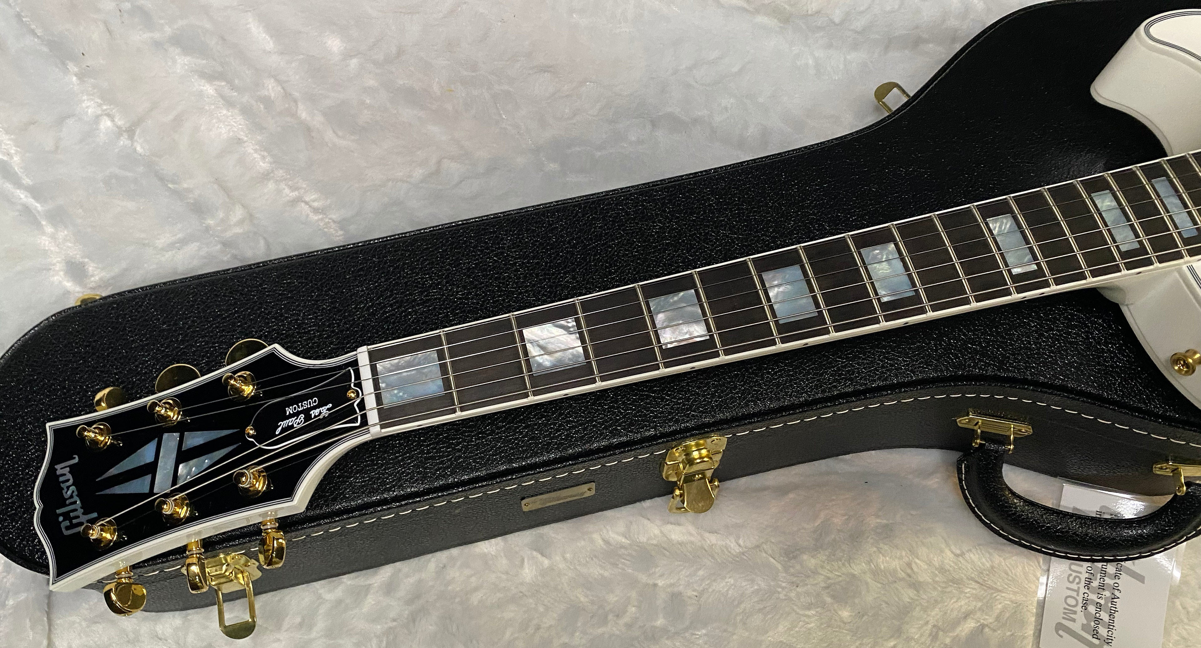 NEW! Gibson Les Paul Custom - Alpine White - Ebony Board - Authorized Dealer - Only 9.4lbs - G06414