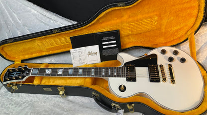 NEW! Gibson Les Paul Custom - Alpine White - Ebony Board - Authorized Dealer - Only 9.4lbs - G06414