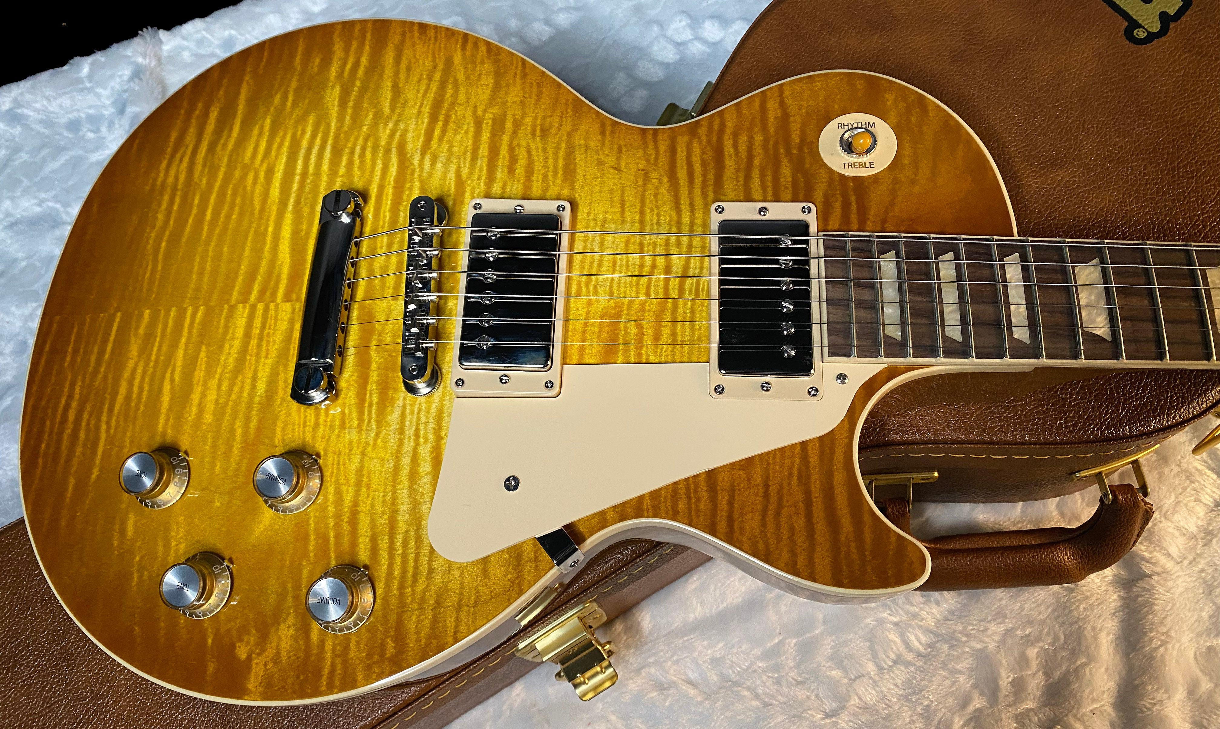NEW! Gibson Les Paul 60's Standard - Honey Lemon Burst - Limited Edition - Authorized Dealer - AAA Flame Maple Top - 9.4 lbs - G06100
