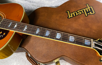 NEW! ! Gibson SJ-200 Original Acoustic Electric - Heritage Cherry Sunburst - Authorized Dealer - 5.4 lbs - G05443