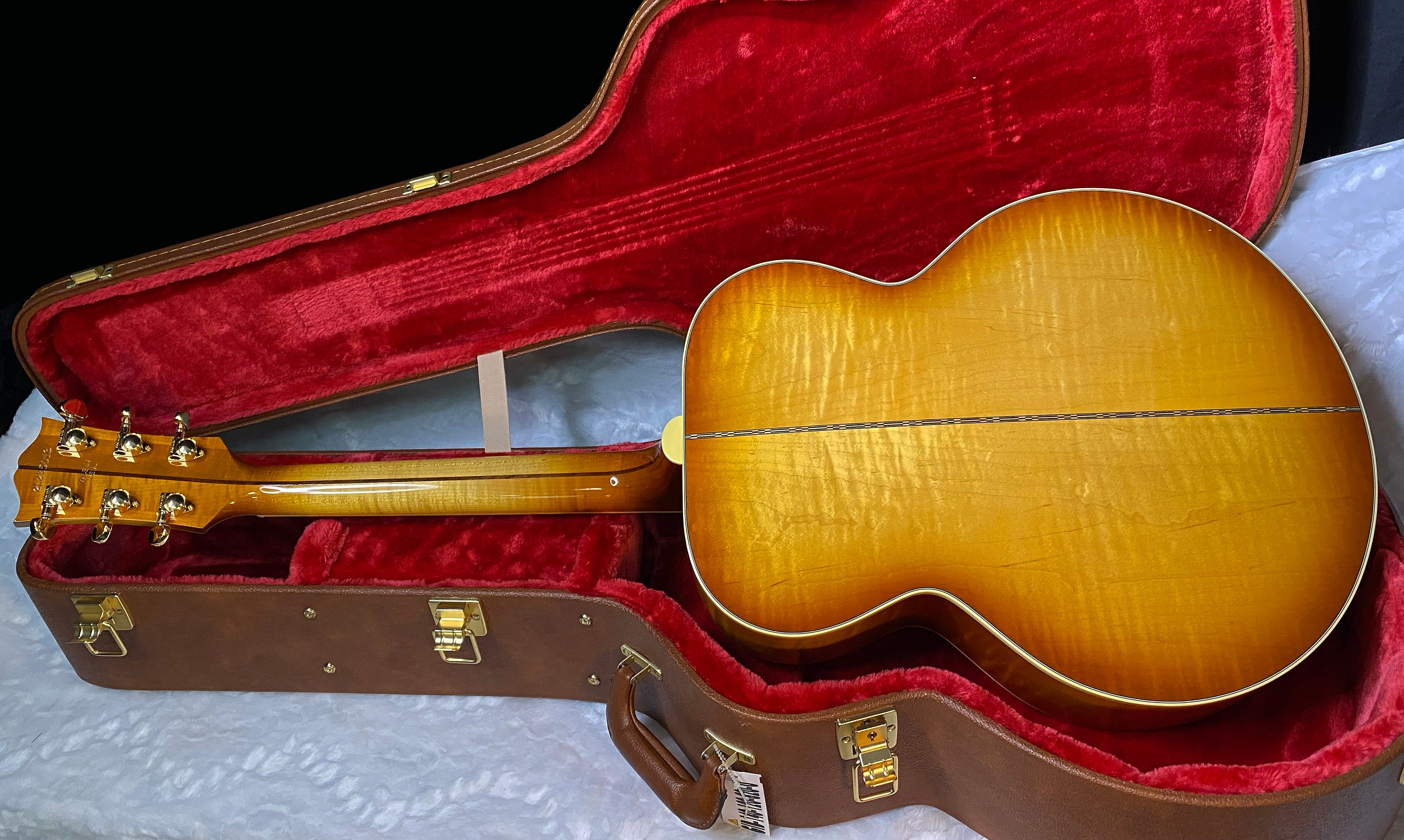 NEW! ! Gibson SJ-200 Original Acoustic Electric - Heritage Cherry Sunburst - Authorized Dealer - 5.4 lbs - G05443