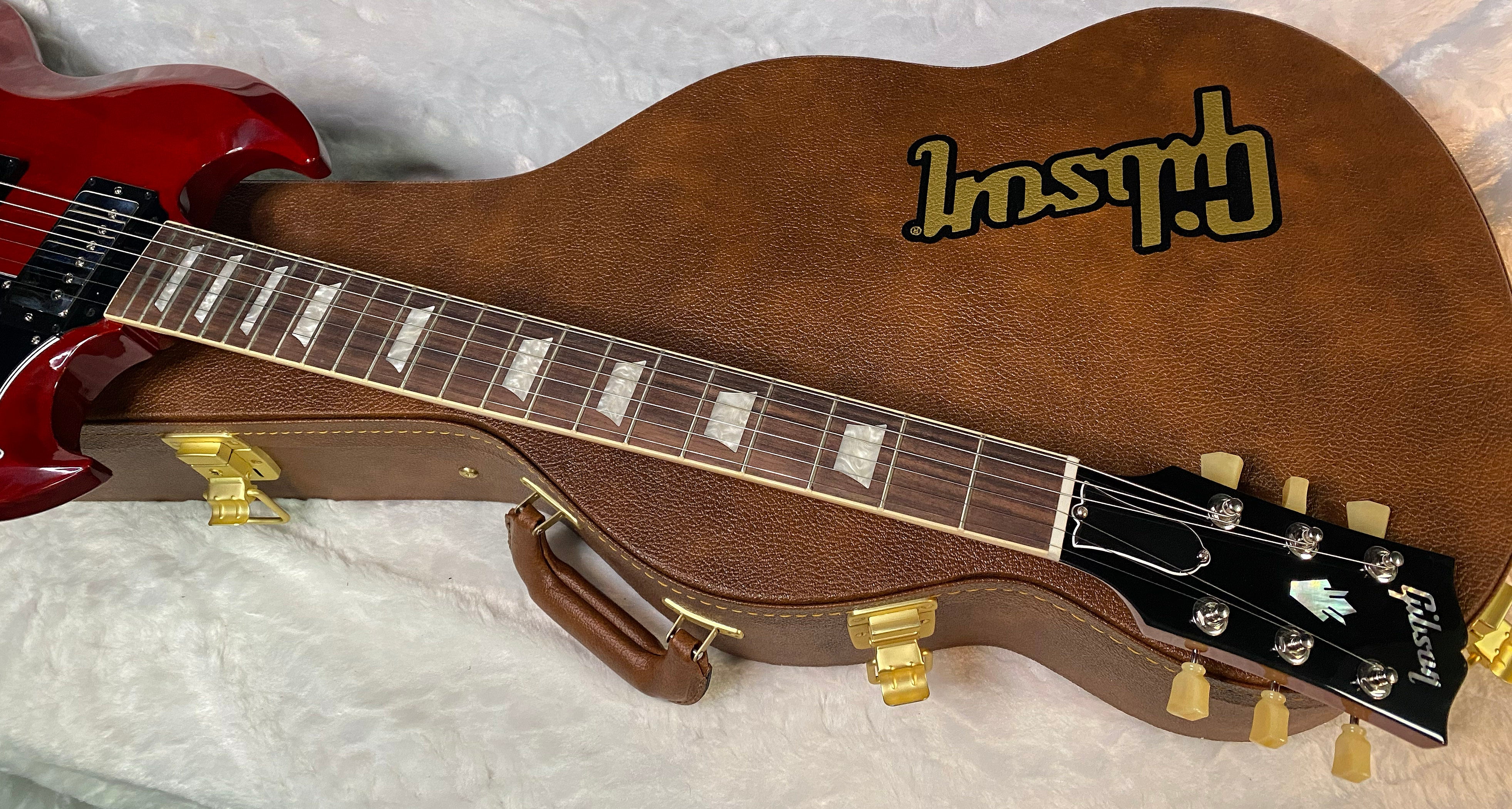 NEW! Gibson SG Standard '61 Maestro Vibrola Vintage Cherry - 7.3 lbs - Authorized Dealer! G06888