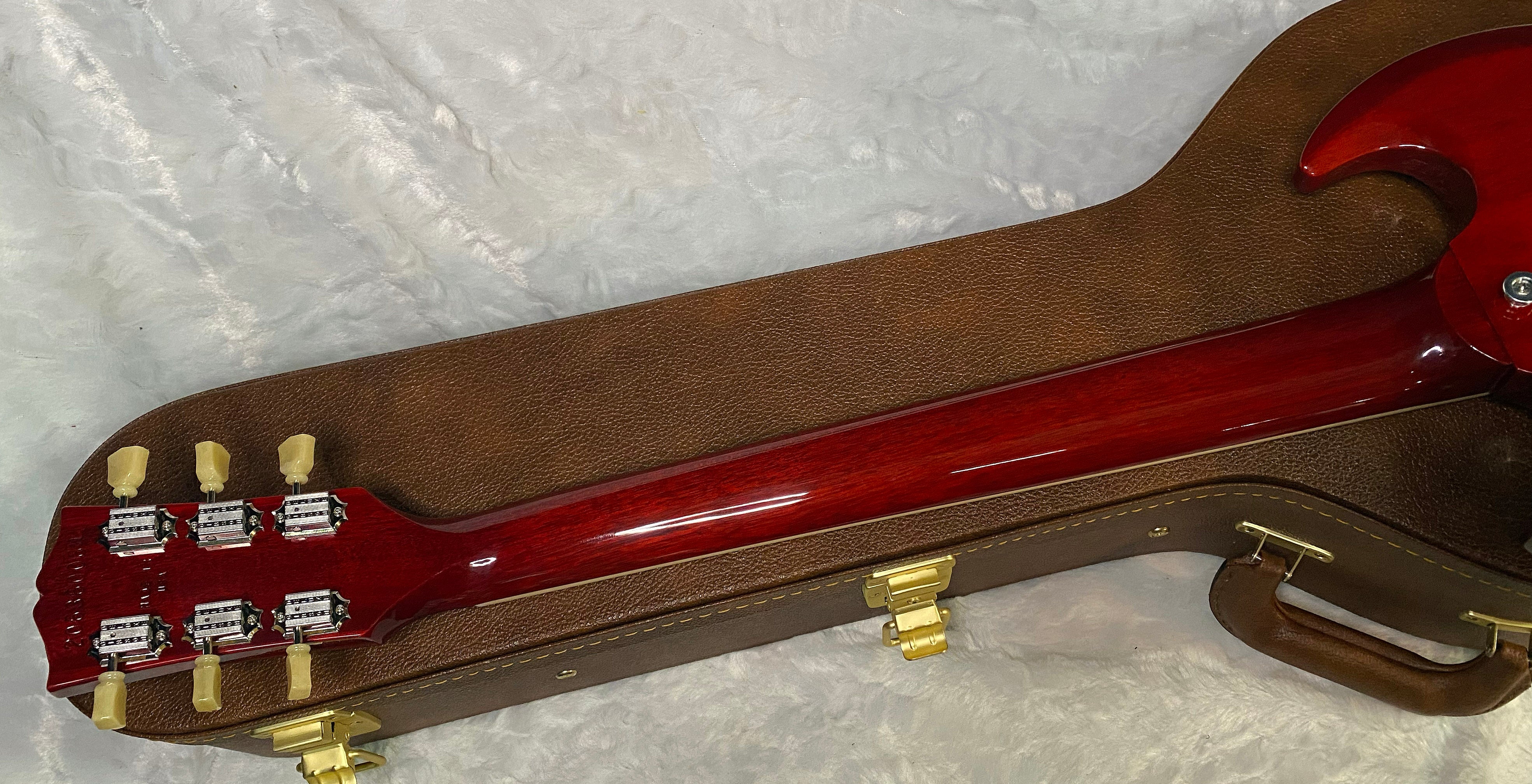 NEW! Gibson SG Standard '61 Maestro Vibrola Vintage Cherry - 7.3 lbs - Authorized Dealer! G06888