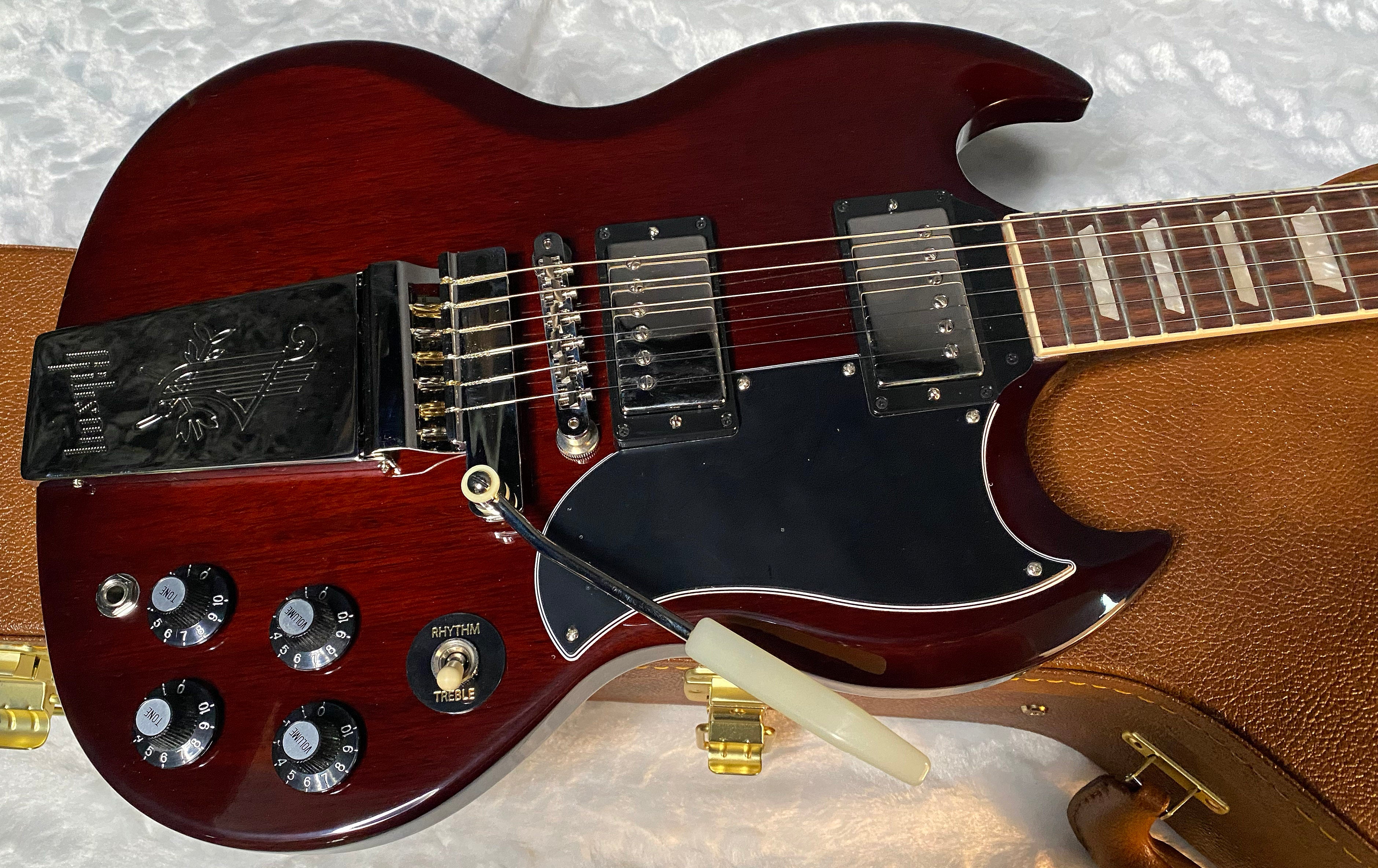 NEW ! Gibson LIMITED EDITION SG Standard '61 Maestro Vibrola T-Type Aged Cherry ANGUS YOUNG Inspired AC/DC - Authorized Dealer - 6.7lbs - G06109