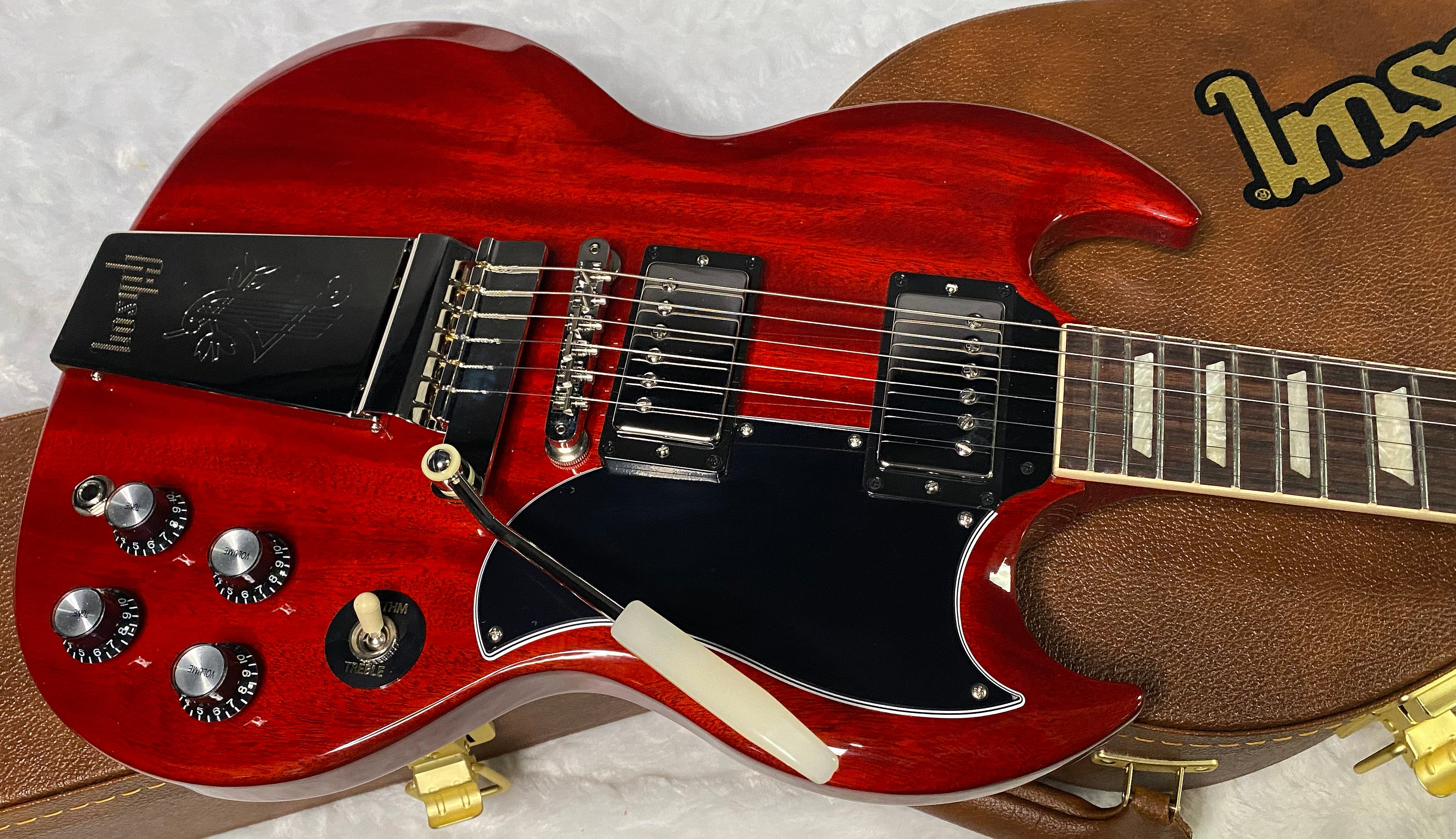 NEW! Gibson SG Standard '61 Maestro Vibrola Vintage Cherry - 7.85 lbs - Authorized Dealer! G06893