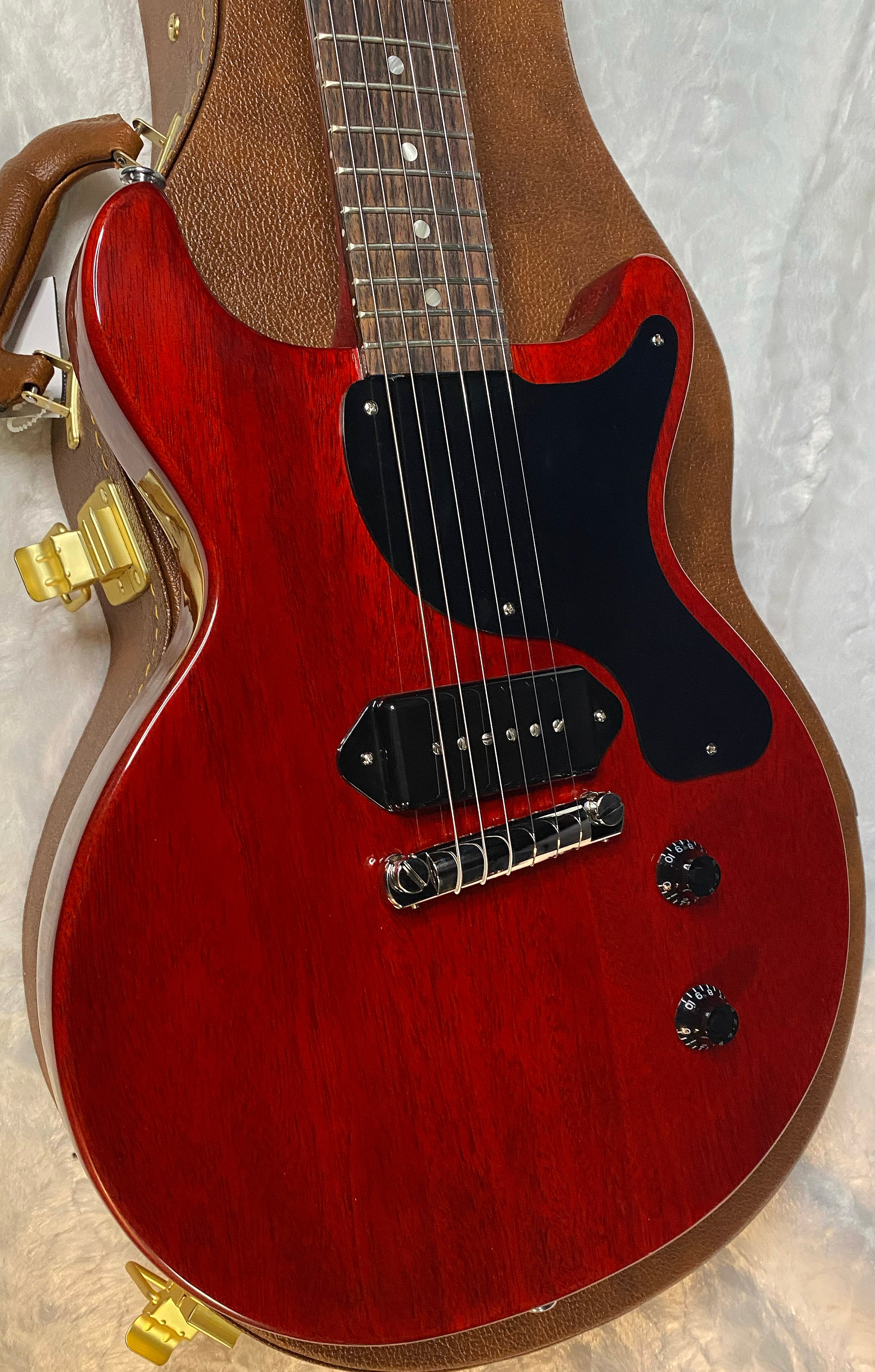 NEW! Gibson Les Paul Junior DC Double Cut - Vintage Cherry - Authorized Dealer - 6.3 lbs - G06894