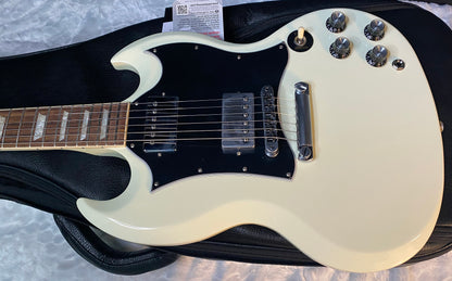 NEW ! Gibson SG Standard - Classic White Finish - Original Gibson Leather Gig Bag - Authorized Dealer - Only 6.1 lbs - G06177