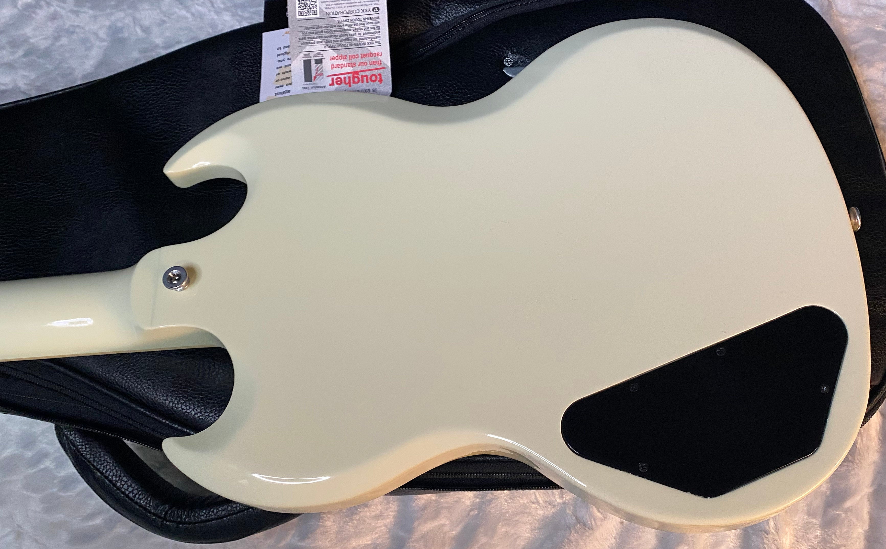 NEW ! Gibson SG Standard - Classic White Finish - Original Gibson Leather Gig Bag - Authorized Dealer - Only 6.1 lbs - G06177