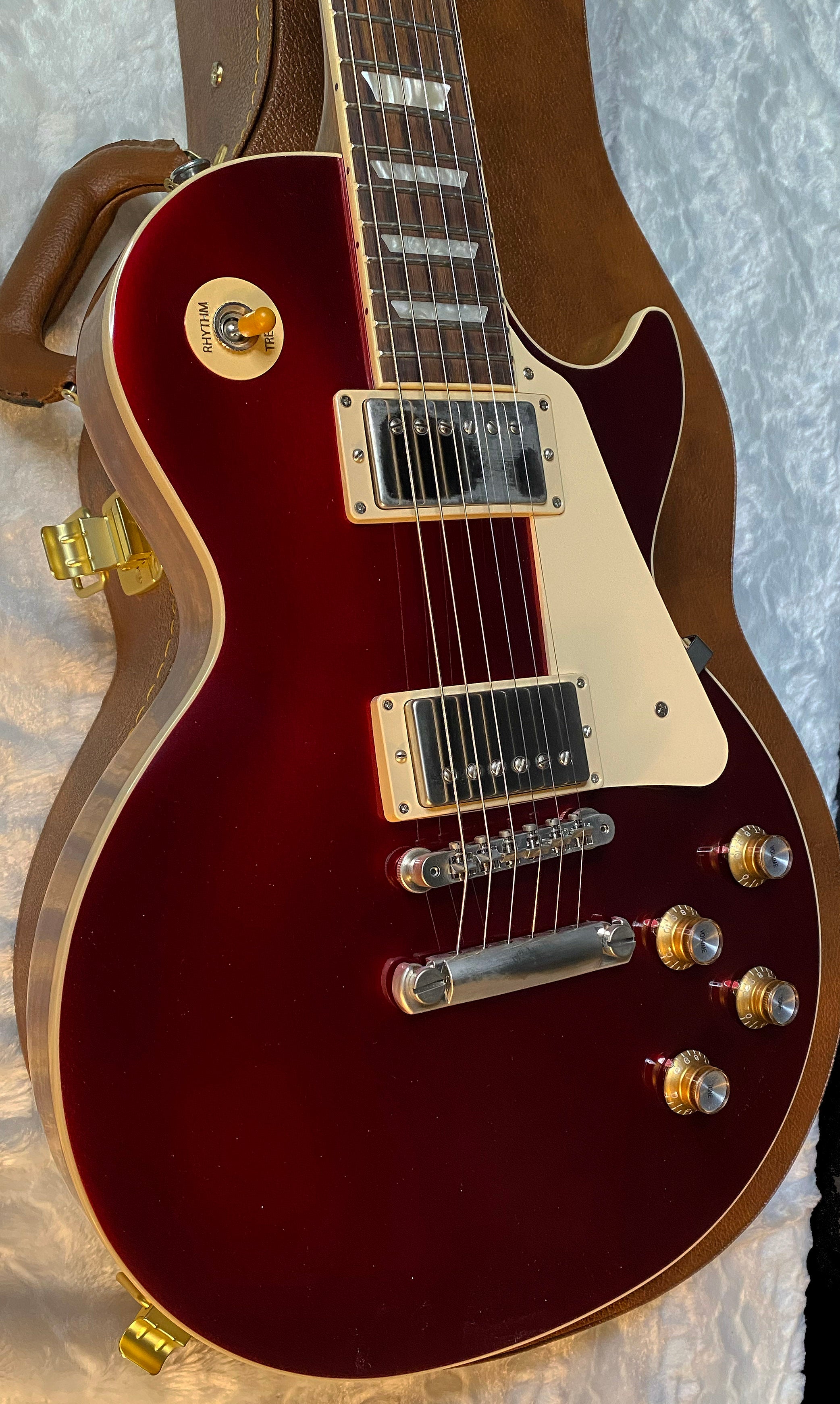 NEW ! Gibson Les Paul Standard '60s - Sparkling Burgundy - 9.8lbs - Authorized Dealer - G06174