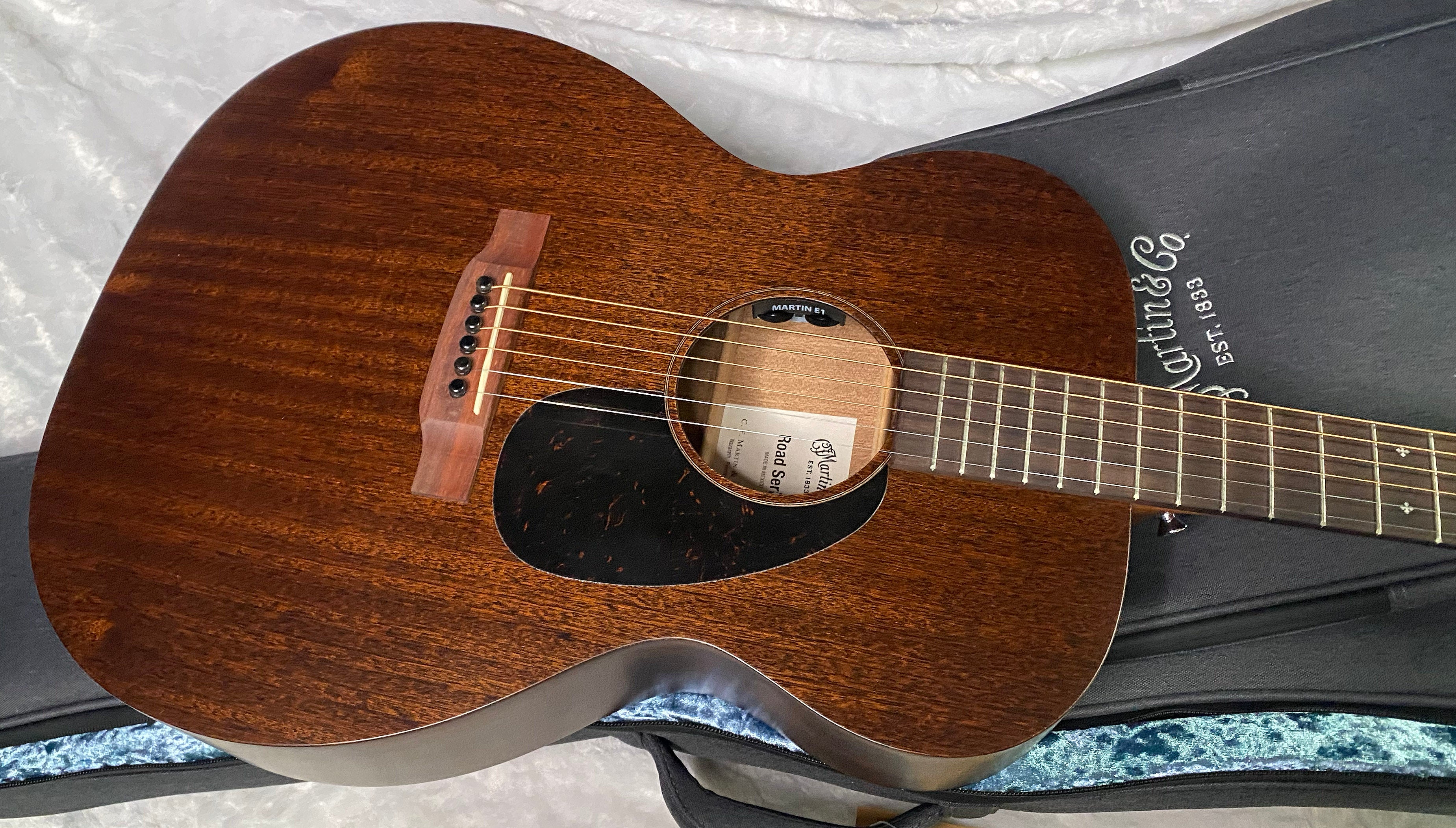 NEW! Martin Road Series 000-10E Retro Acoustic-electric Guitar - Dark Mahogany - 4.45 lbs - Authorized Dealer - G06927