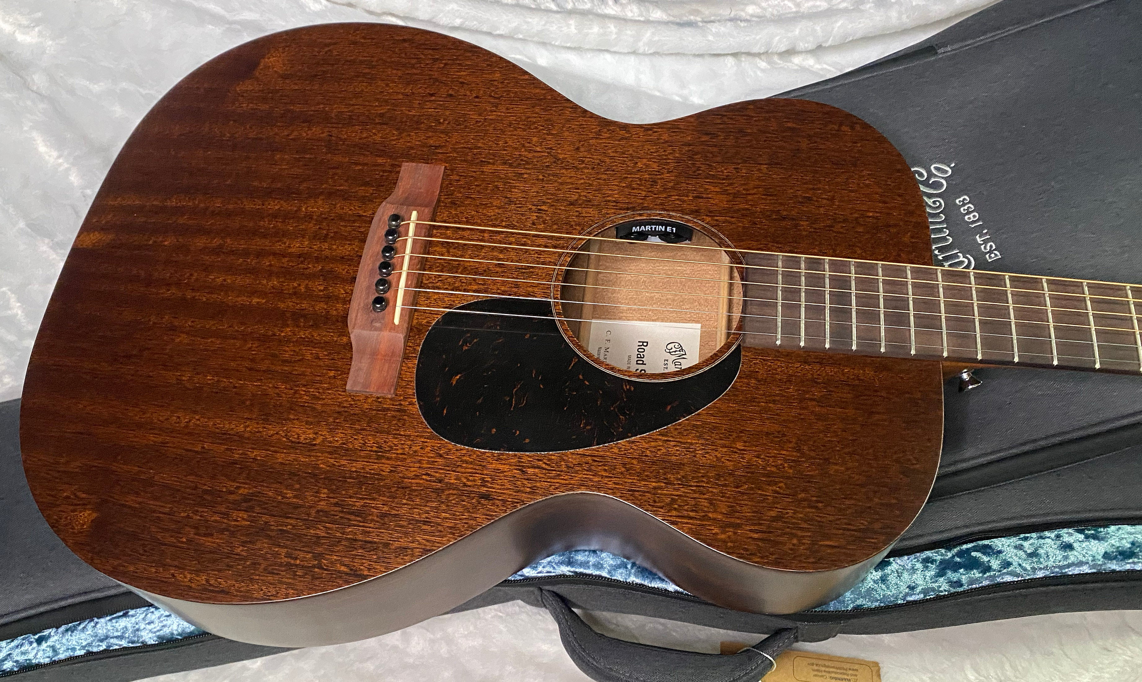 NEW! Martin Road Series 000-10E Retro Acoustic-electric Guitar - Dark Mahogany - 4.45 lbs - Authorized Dealer - G06927