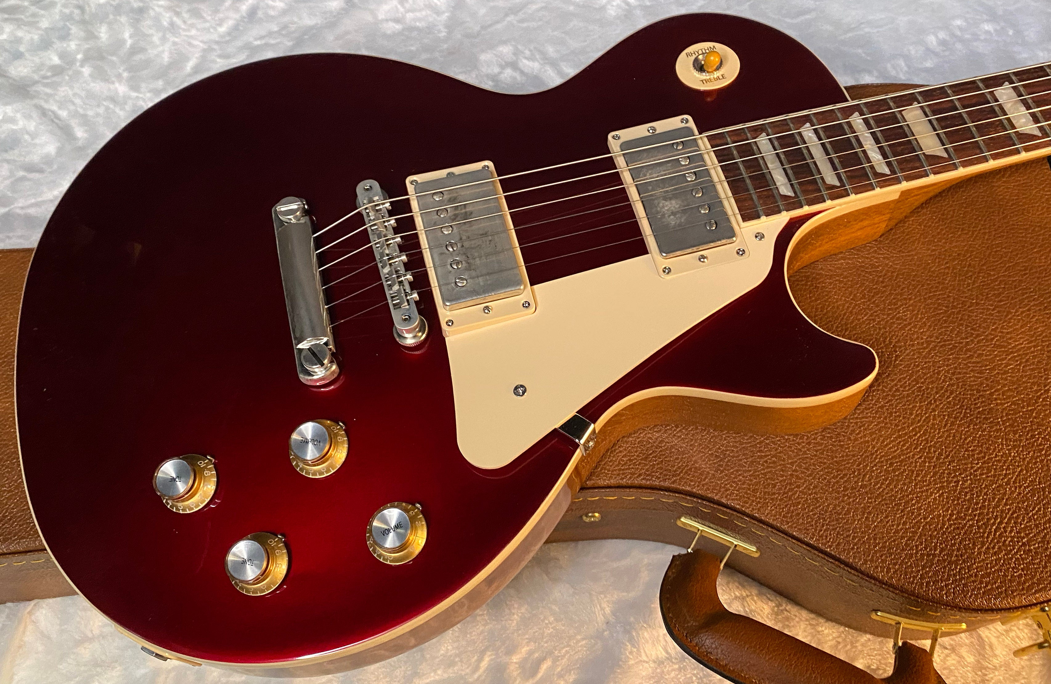 NEW ! Gibson Les Paul Standard '60s - Sparkling Burgundy - 9.3lbs - Authorized Dealer - G06173