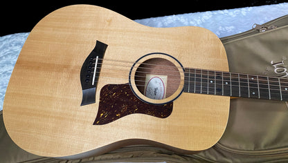 NEW! Taylor Big Baby Taylor BBT - Natural - 3.75lbs - Authorized Dealer - G06206