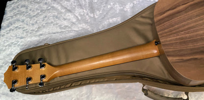 NEW! Taylor Big Baby Taylor BBT - Natural - 3.75lbs - Authorized Dealer - G06206