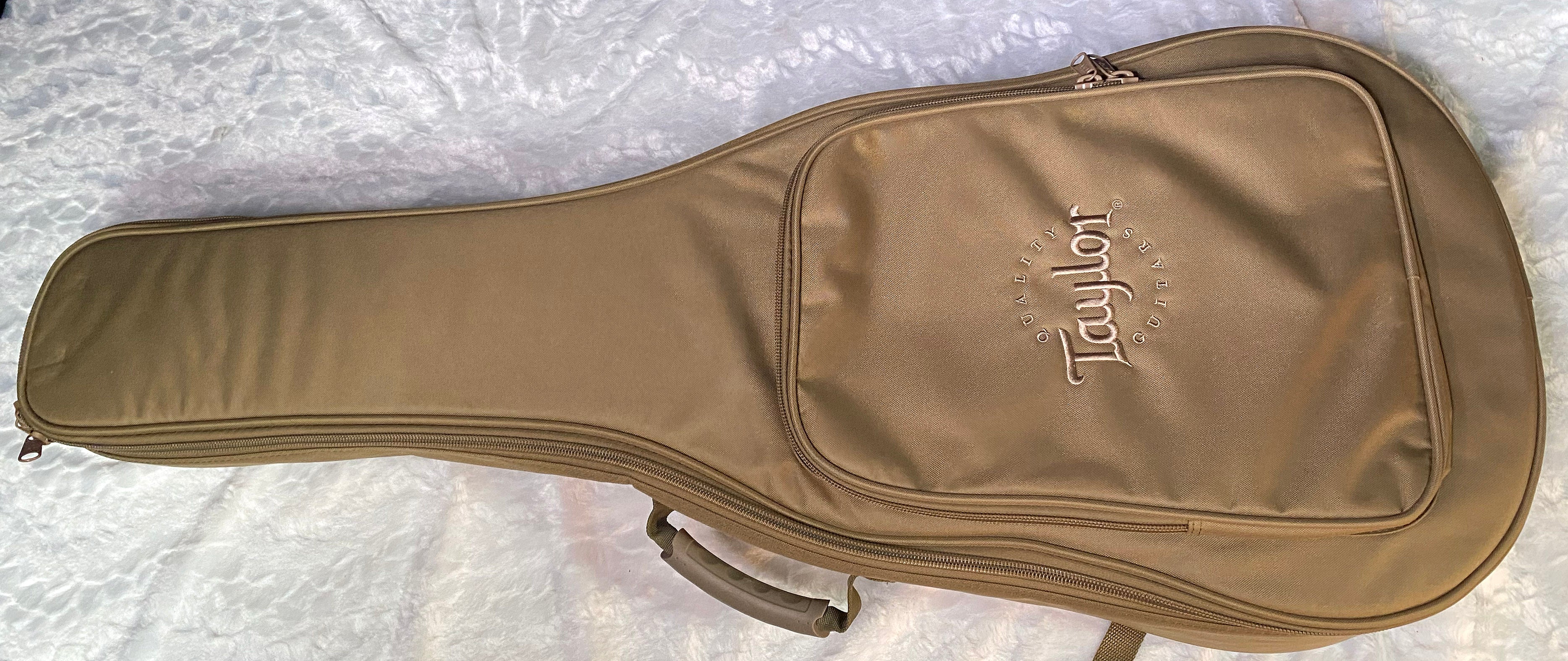 NEW! Taylor Big Baby Taylor BBT - Natural - 3.75lbs - Authorized Dealer - G06206