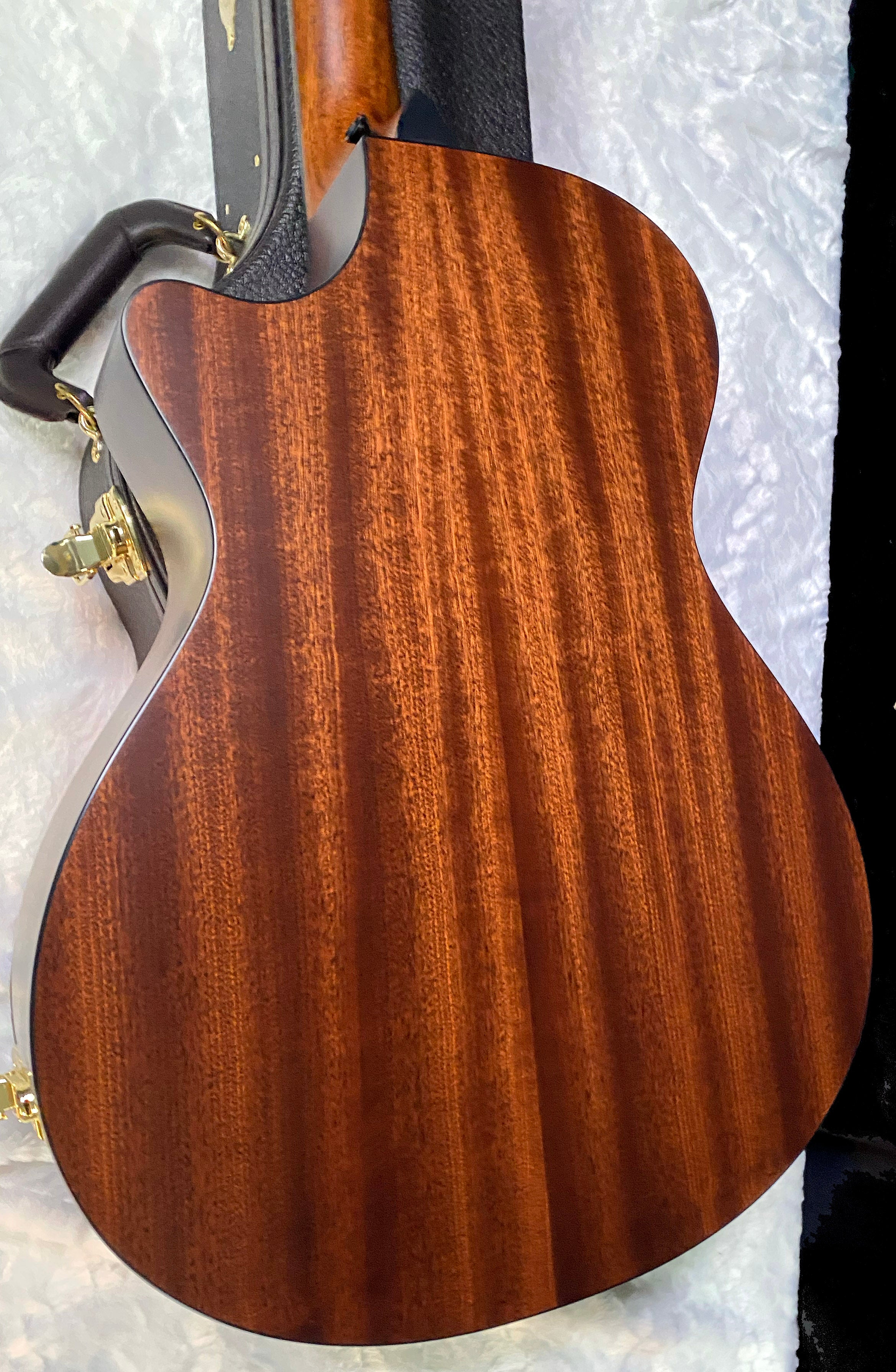 NEW! Taylor 312ce V-Class Grand Concert Acoustic-Electric Guitar - Natural - 4.3lbs - Authorized Dealer - G06217