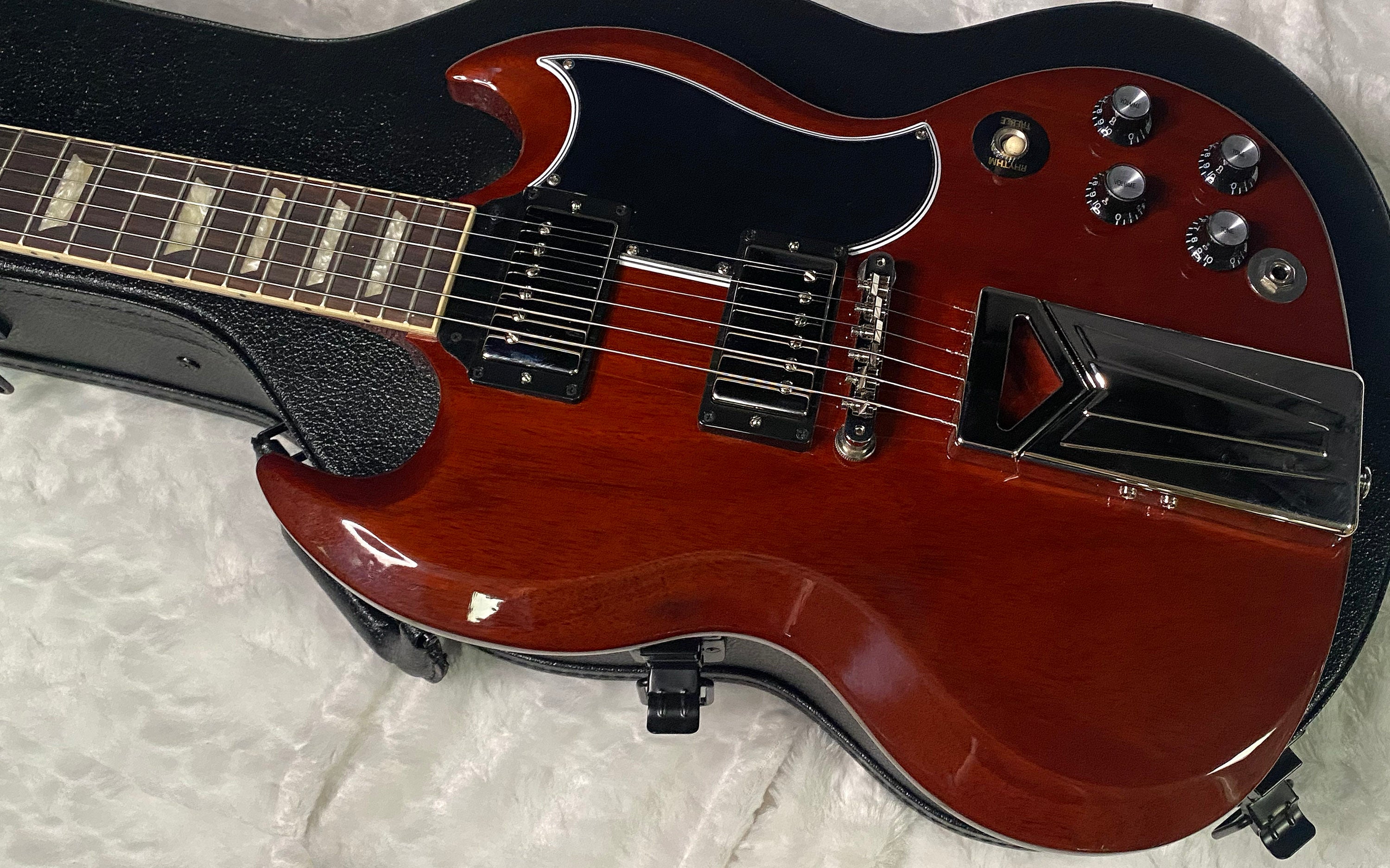 NEW ! Gibson Gibson USA: Jake Kiszka SG Standard Limited Edition - Faded Cherry - Only 6.5lbs - Greta Van Fleet - Authorized Dealer - G06794
