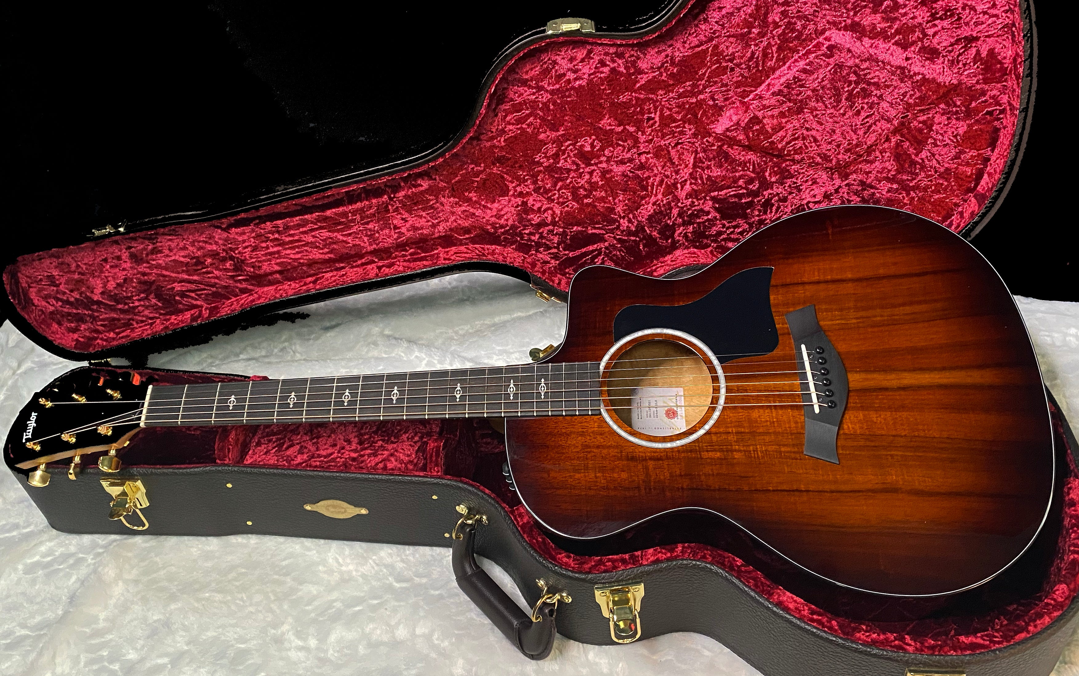 NEW! Taylor 224ce-K DLX Grand Auditorium Acoustic-Electric Guitar - Tobacco - 4.65lbs - Authorized Dealer - G06232