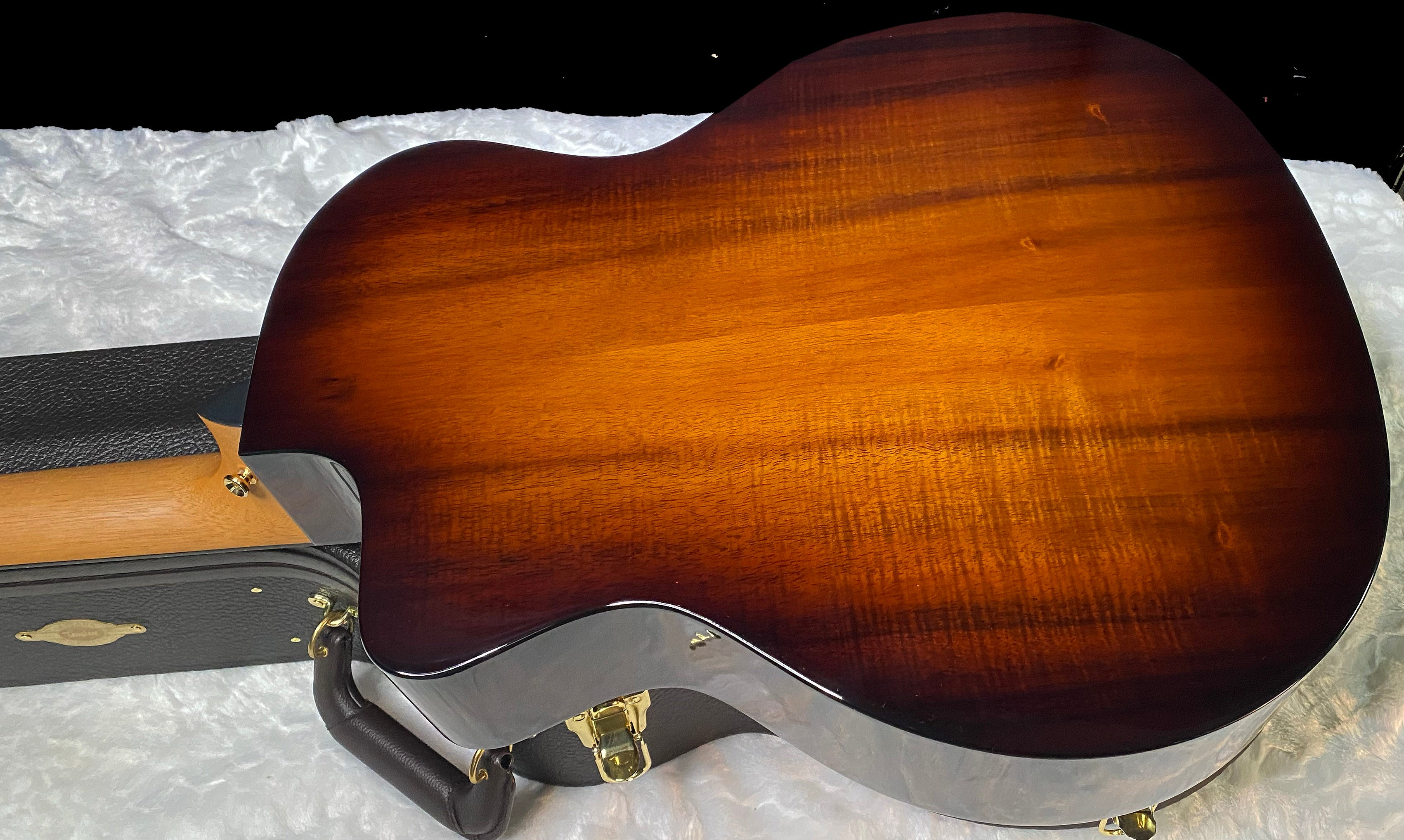 NEW! Taylor 264ce-K DLX Grand Auditorium 12-string Acoustic-Electric Guitar - Shaded Edge Burst - Authorized Dealer - 5.1lbs - G06224